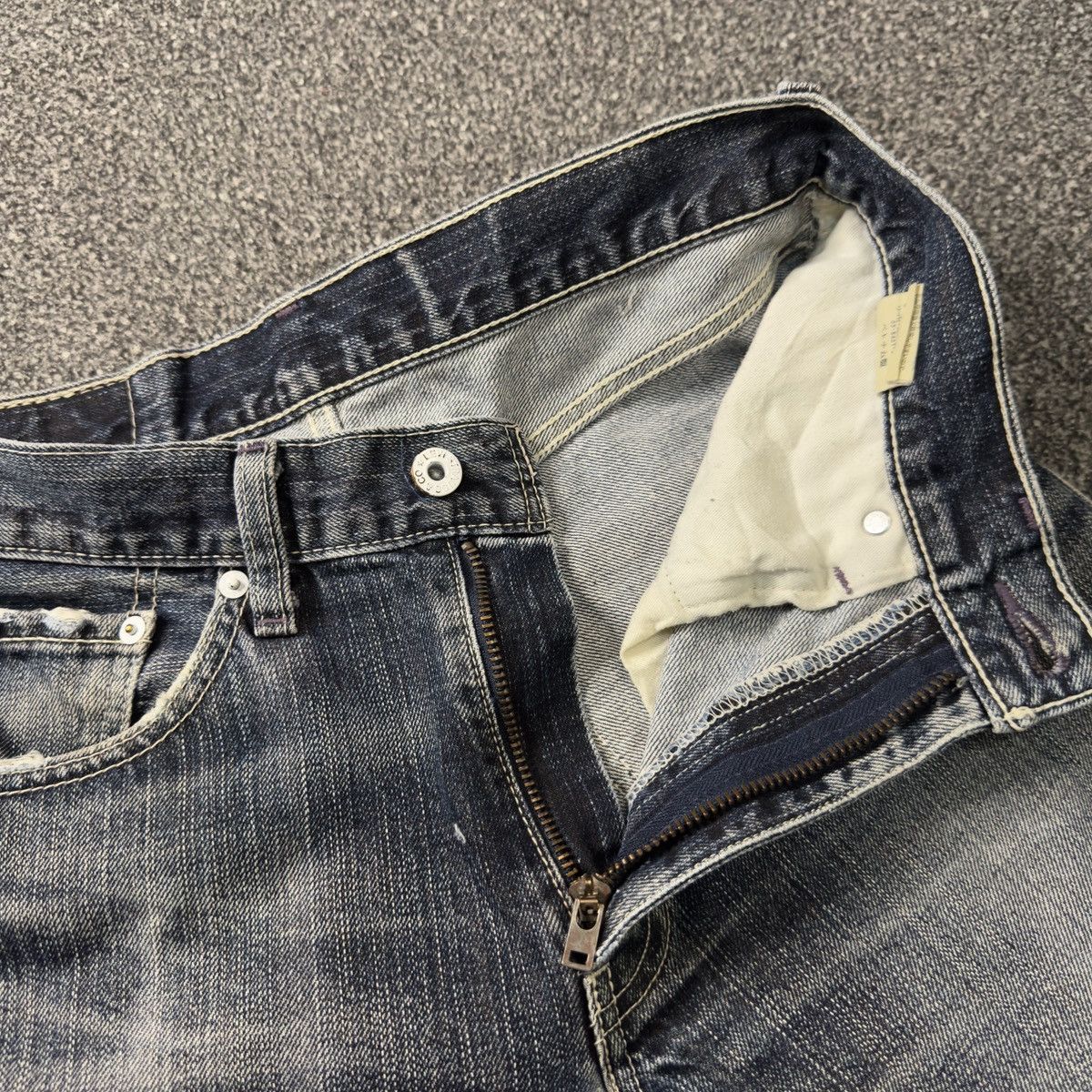 Seditionaries Vintage 90s Levis 502 Tough Distressed Denim W30 Size US 30 / EU 46 - 13 Thumbnail