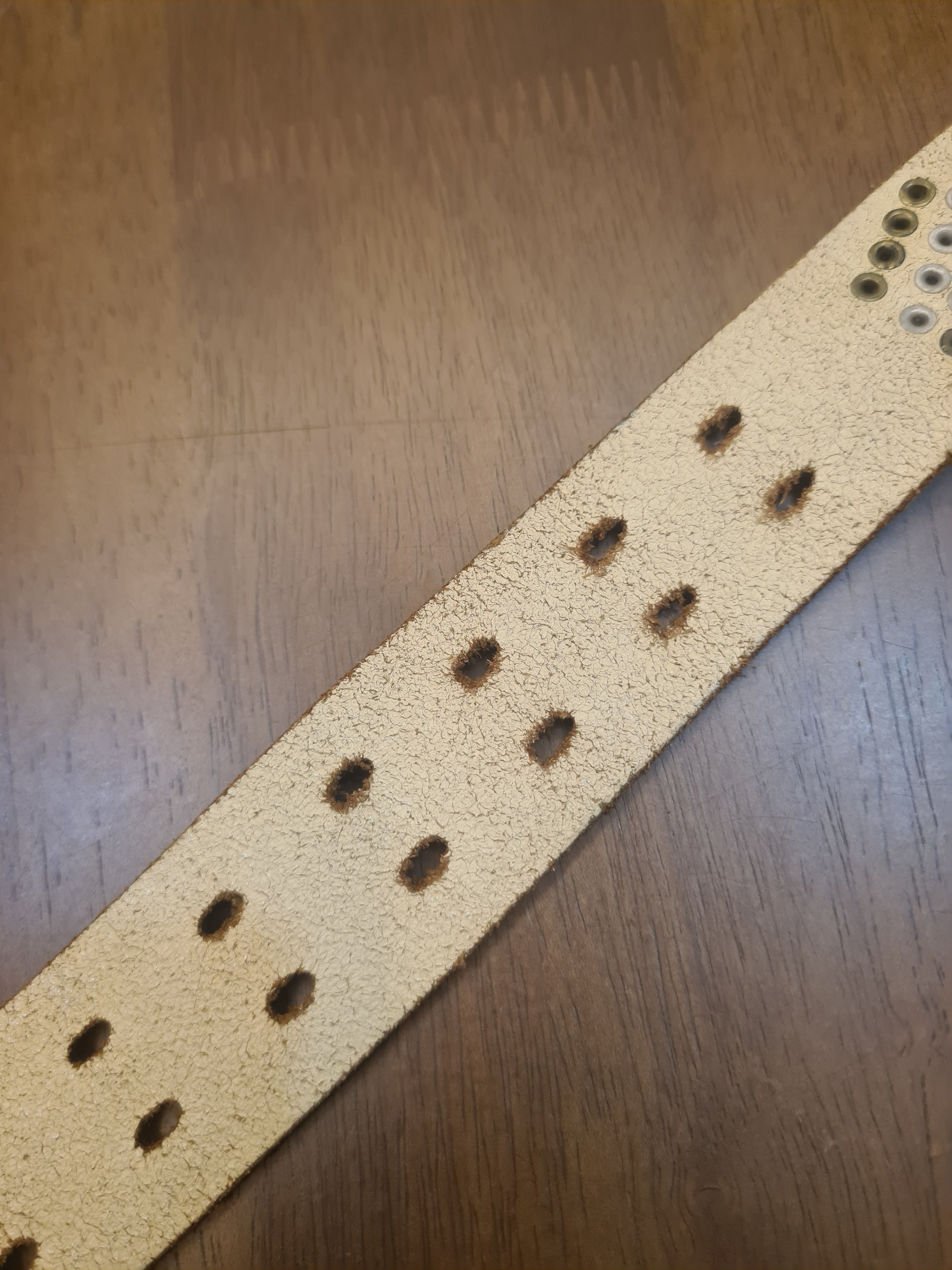Hollywood Trading Company Custommade white studded leather belt Size 34 - 6 Thumbnail