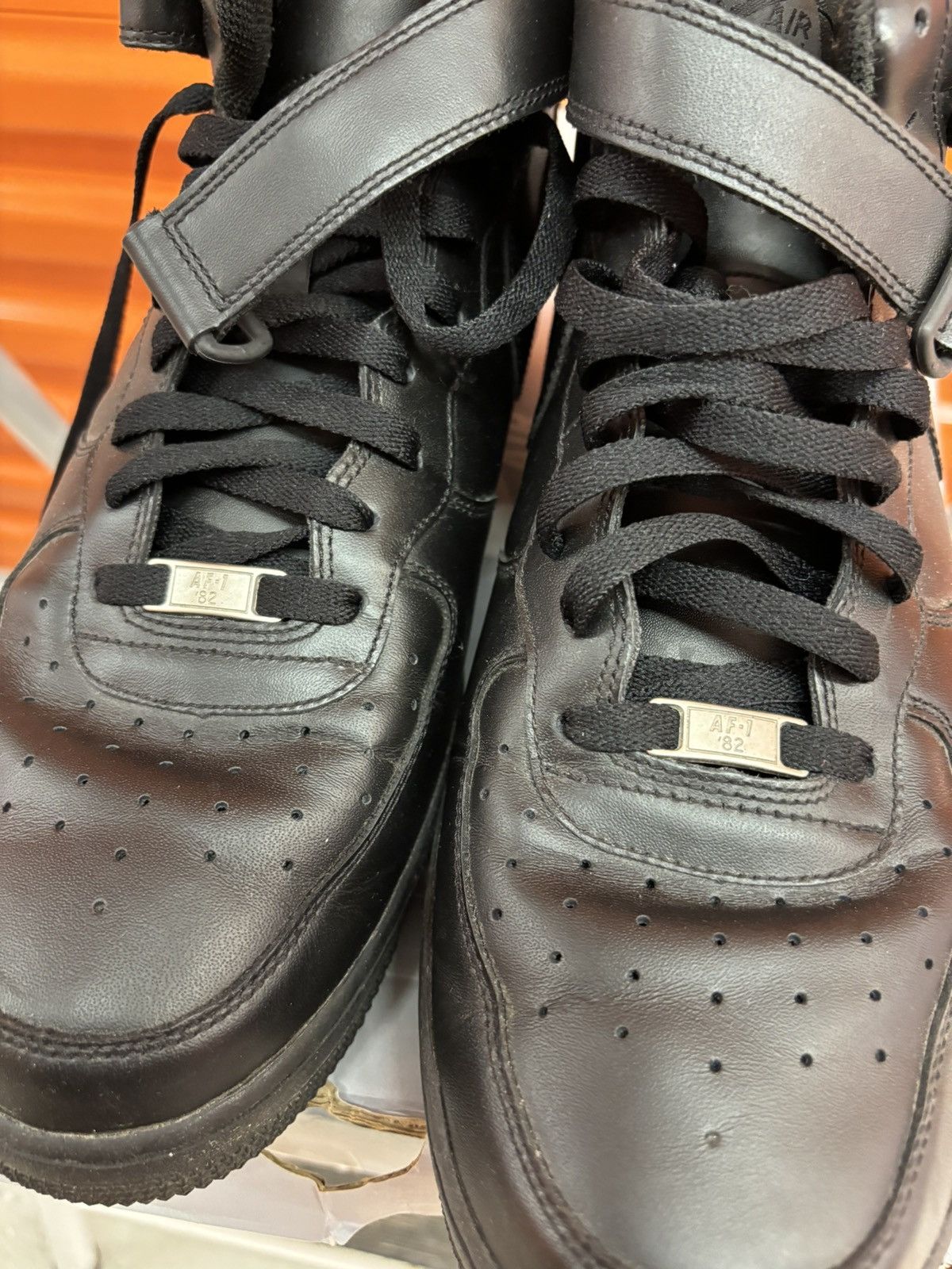 Nike ***FINAL DROP***RARE 2009 NIKE AIR FORCE ONE HIGH TOP 13 Size US 13 / EU 46 - 4 Thumbnail