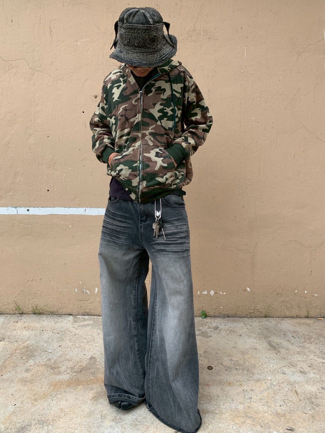 Vintage Vintage 80s Thermal Lined Camo Hoodie Zip Up Distressed ERD Size US M / EU 48-50 / 2 - 4 Thumbnail