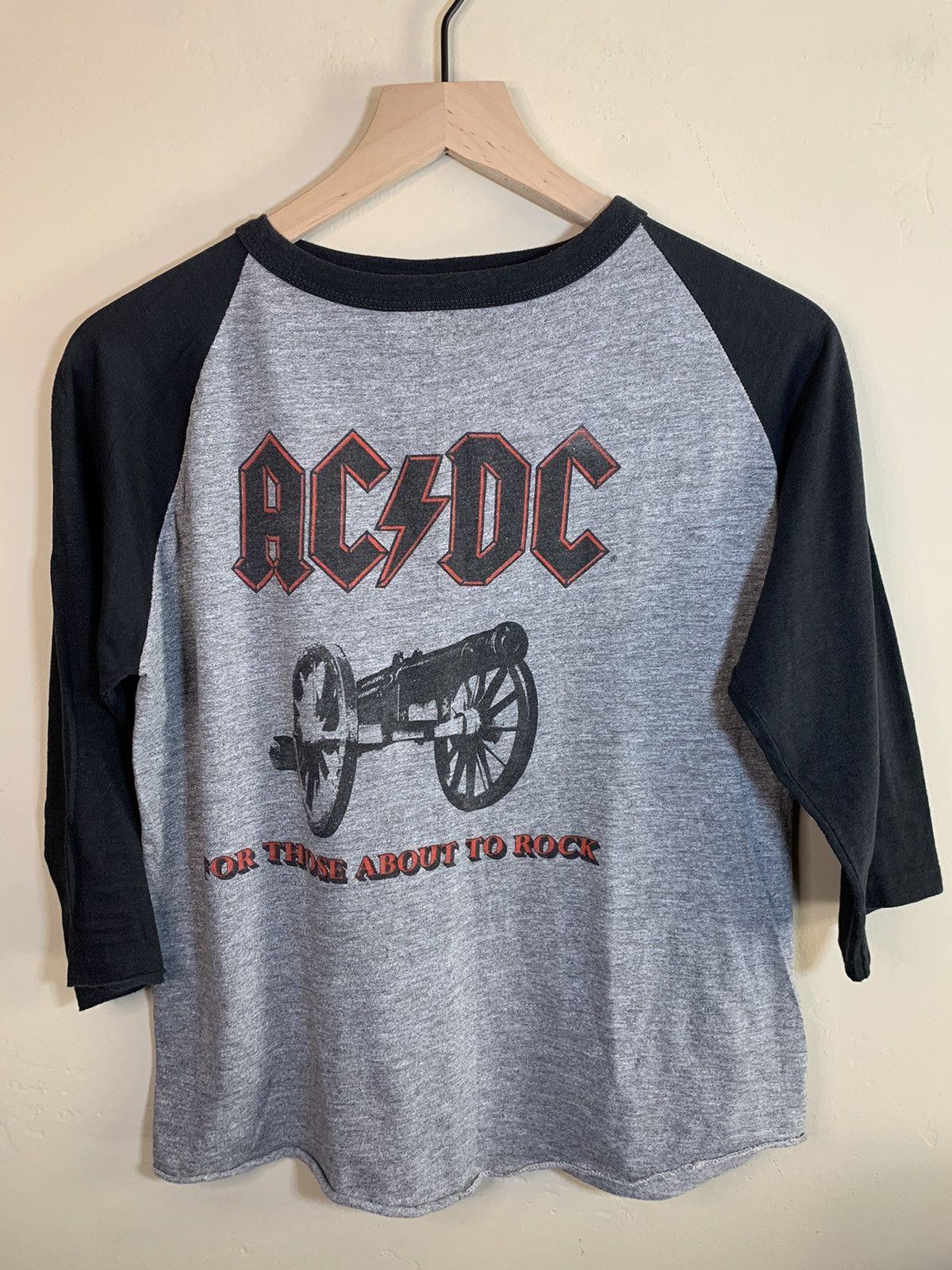 AC/DC × Band Tees × Vintage *RARE* Vintage 1982 AC/DC For Those About To Rock Tour Shirt Size US L / EU 52-54 / 3 - 1 Thumbnail