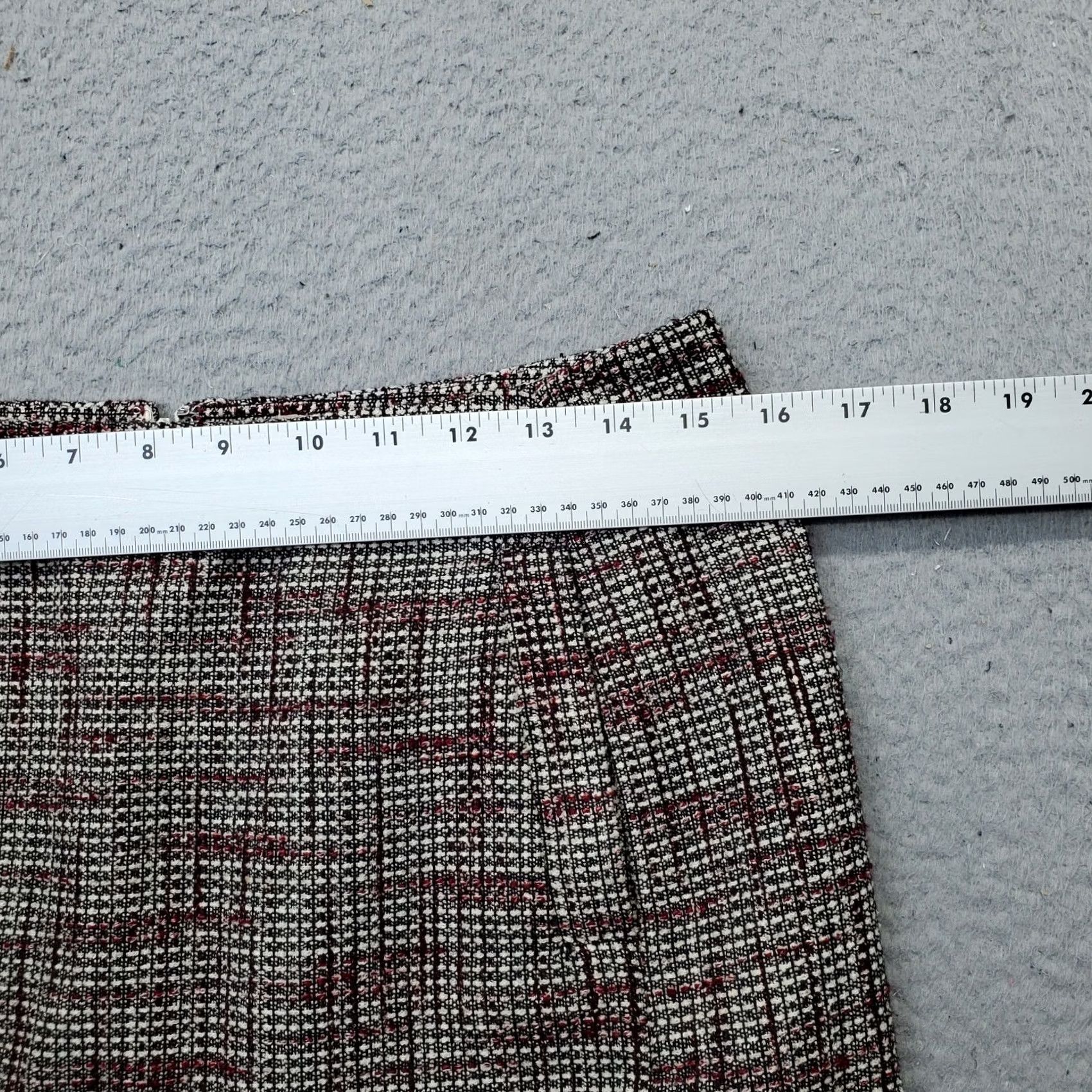 Banana Republic Banana Republic Skirt Womens 4 Mini Tweed Lined Back Zip Patterned Multicolor Summer Casual Womens Size 4 Size 27" / US 4 / IT 40 - 4 Thumbnail