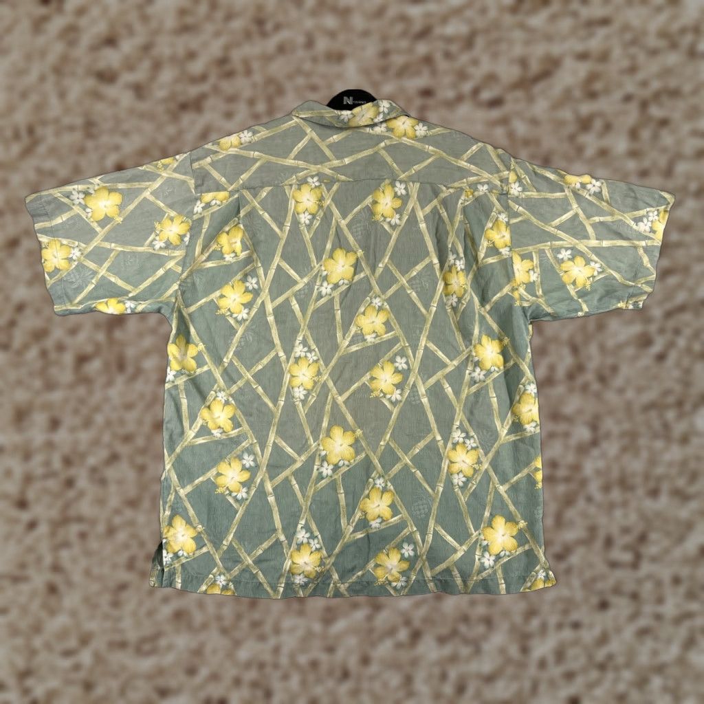 Tommy Bahama Tommy Bahama Shirt Mens Large Green Bamboo Floral Hibiscus Pineapple Hawaiian Size US L / EU 52-54 / 3 - 1 Thumbnail