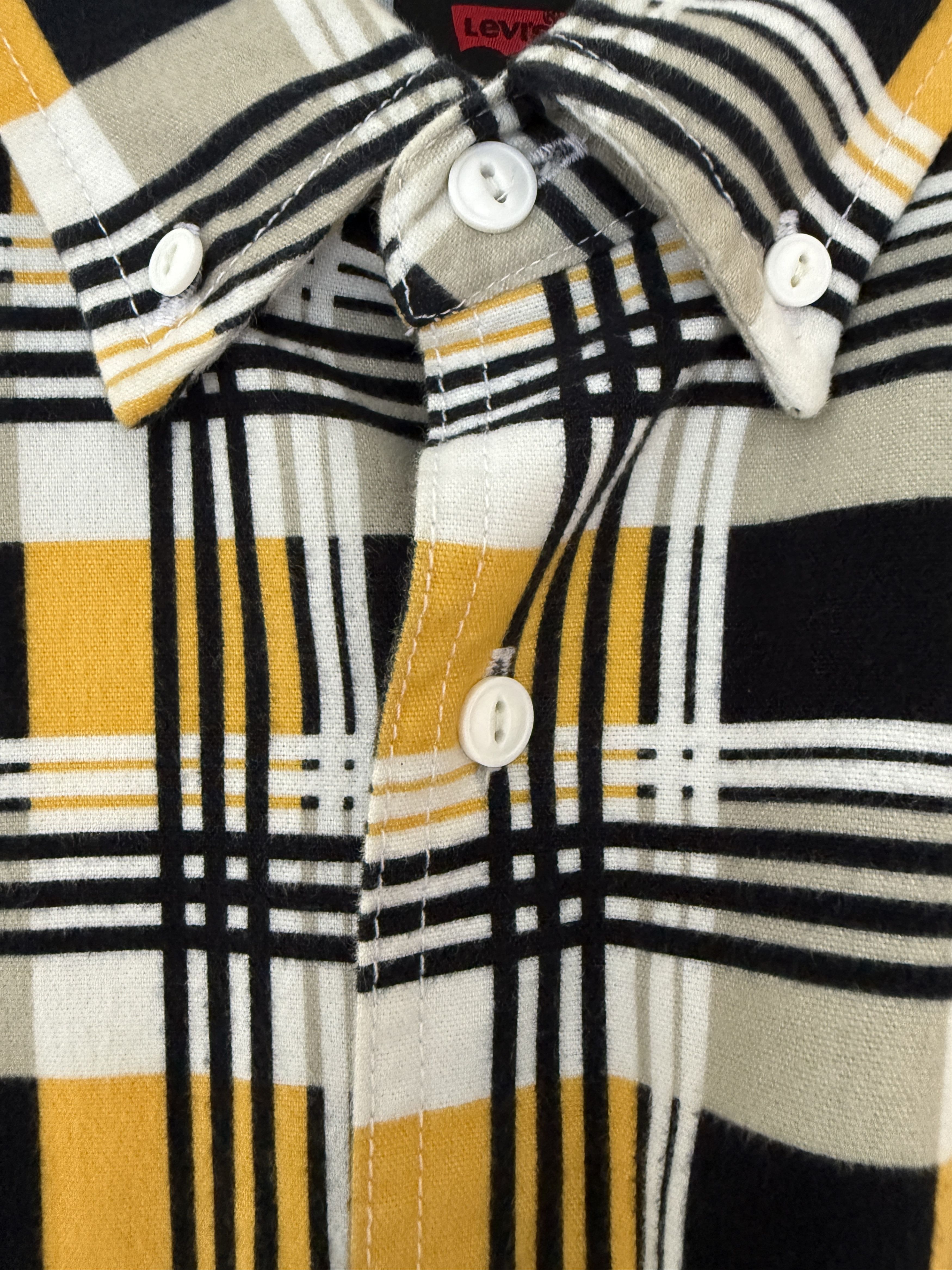 Levi's Oversized printed skate shirt in black/yellow plaid (size M) Size US M / EU 48-50 / 2 - 6 Thumbnail