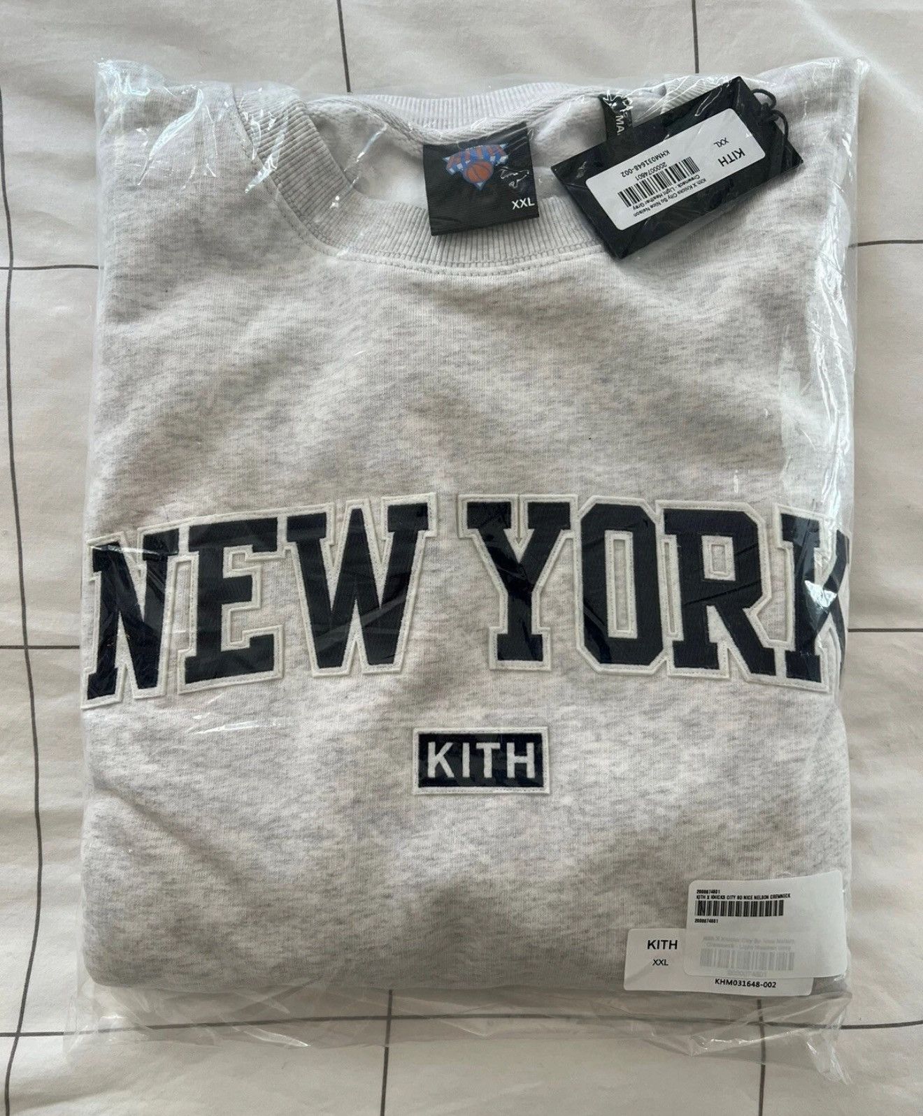 Kith Kith New York Knicks City So Nice Nelson Crewneck Grey XXL Size US XXL / EU 58 / 5 - 3 Thumbnail