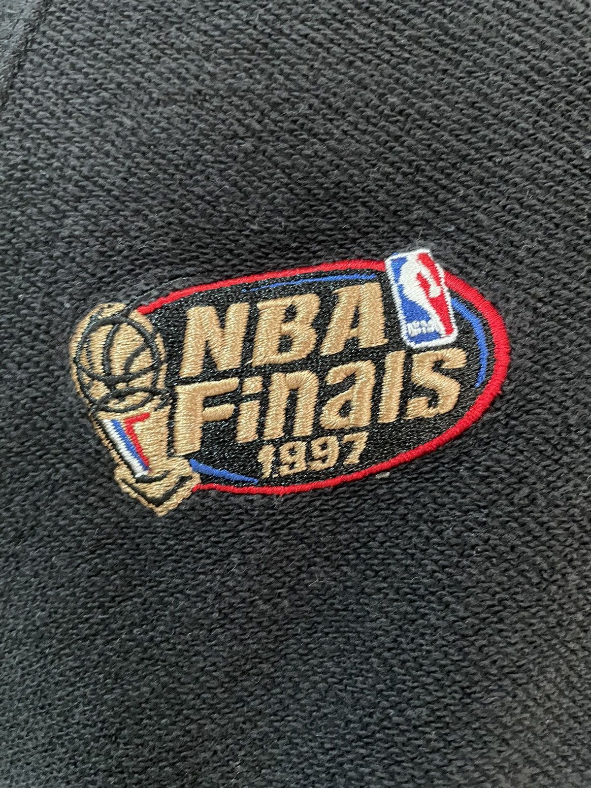 NFL × Reebok × Vintage 🔥 Rare Vintage Chicago NBA Finals 1997 Hoodie 🔥 Size US XL / EU 56 / 4 - 4 Thumbnail