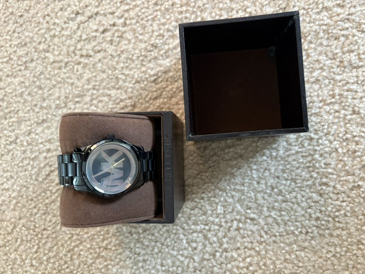 Michael Kors Black & Gold Michael Kors Watch Size ONE SIZE - 2 Thumbnail