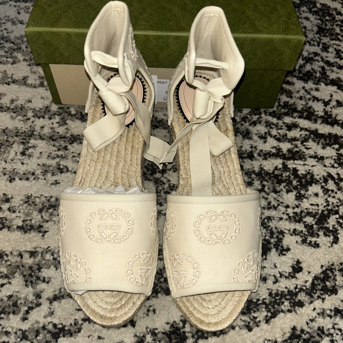 Gucci Gucci Interlocking G One Strap Sandal Espadrille Size US 9 / IT 39 - 2 Thumbnail