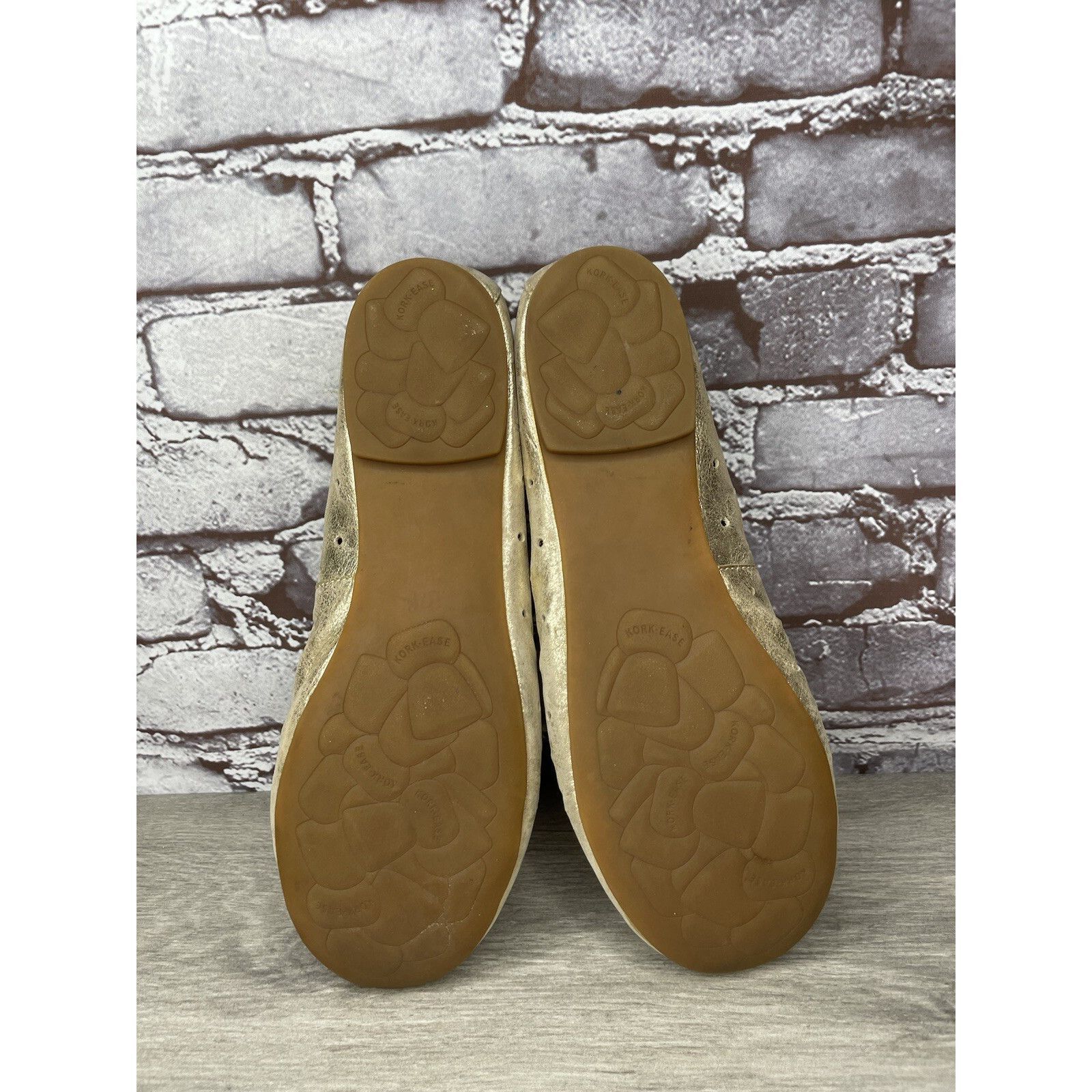 AFFXWRKS Kork Ease Metallic Gold Leather Perforated Ballet Flats Shoe Size US 11 / IT 41 - 24 Thumbnail