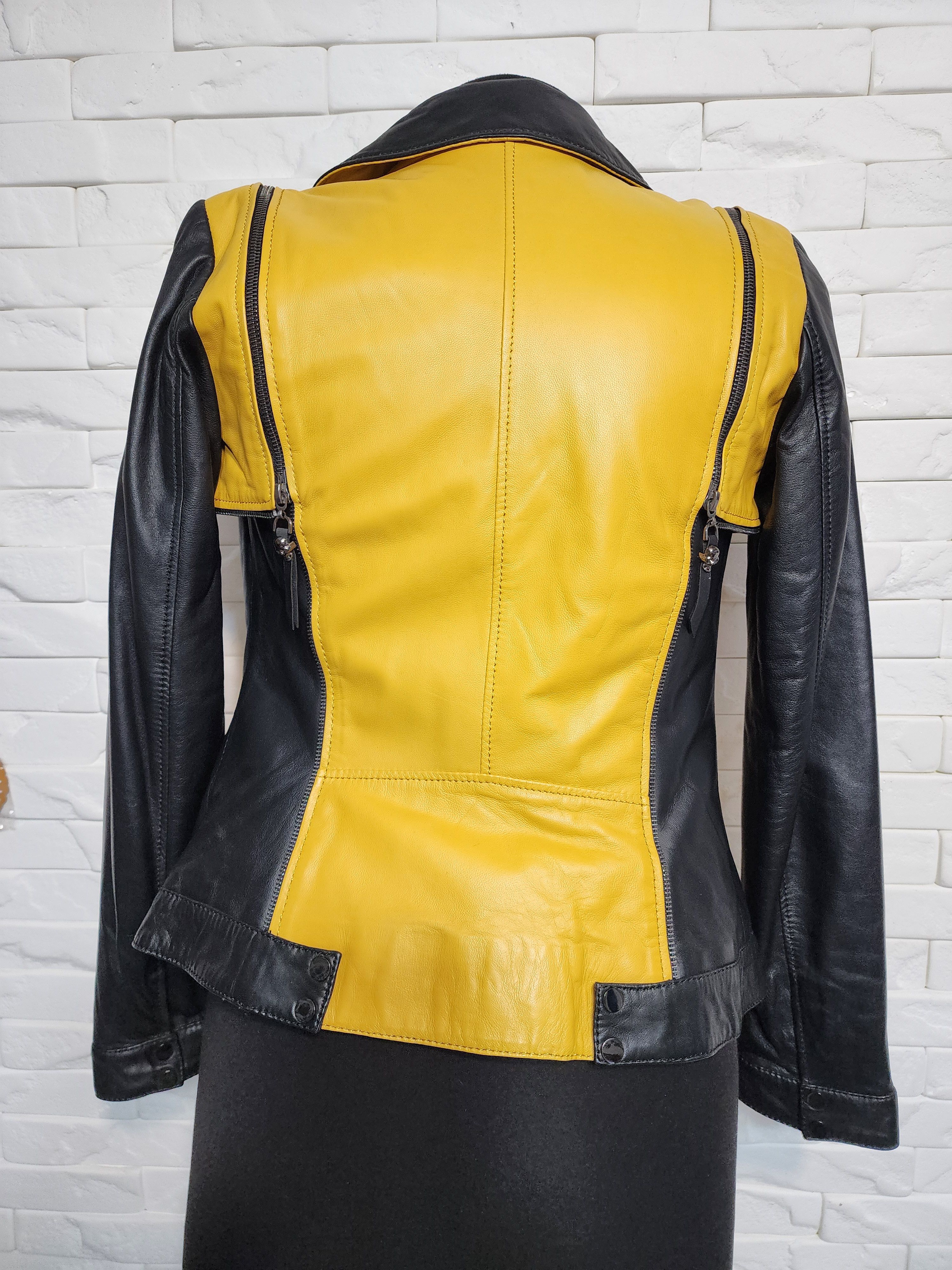 Uniqlo Yellow and Black Leather Jacket: Women's Sport Coat Size S / US 4 / IT 40 - 5 Thumbnail