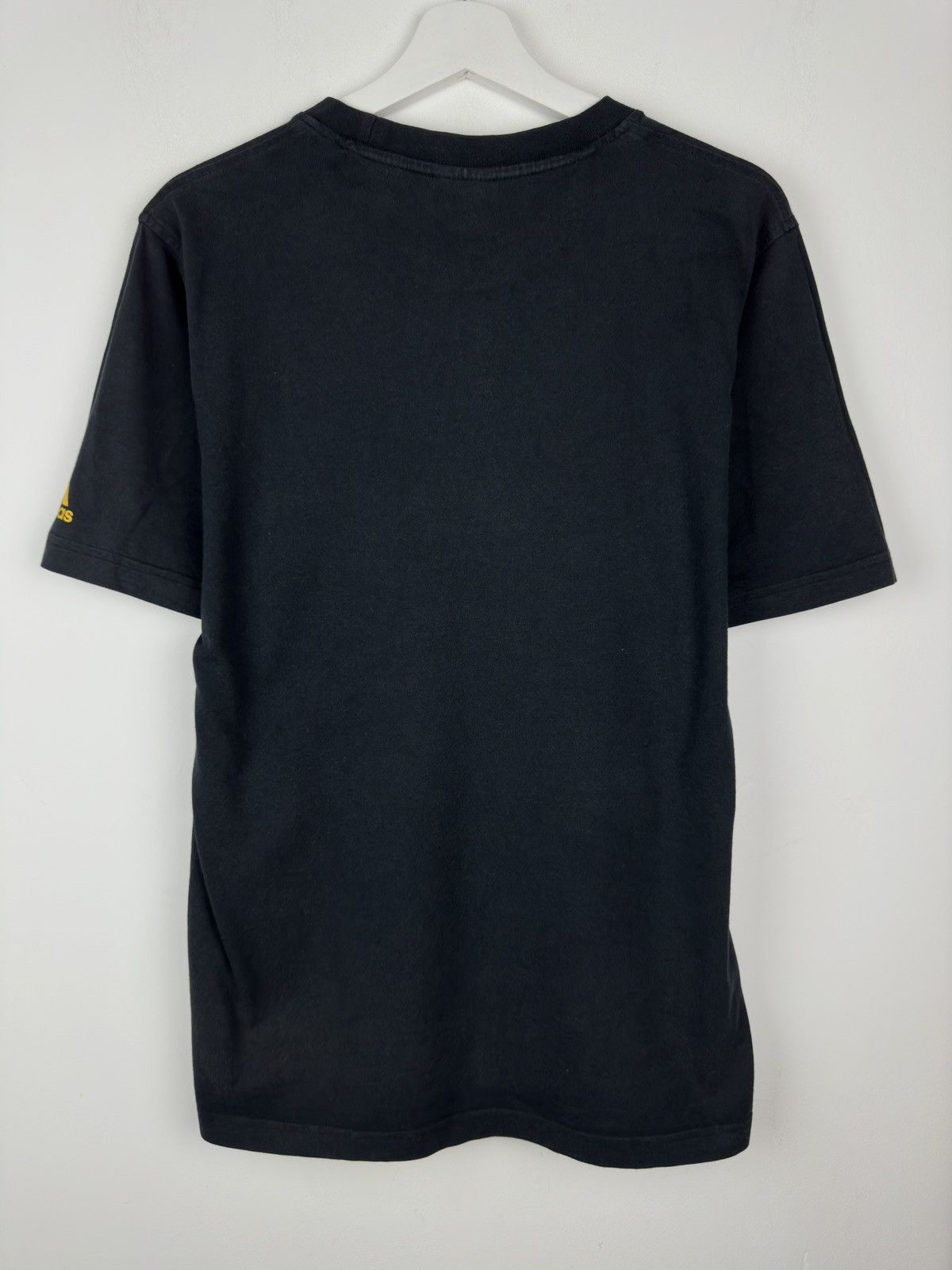 Adidas Vintage Real Madrid Big Logo T Shirt Tee Size US M / EU 48-50 / 2 - 8 Thumbnail