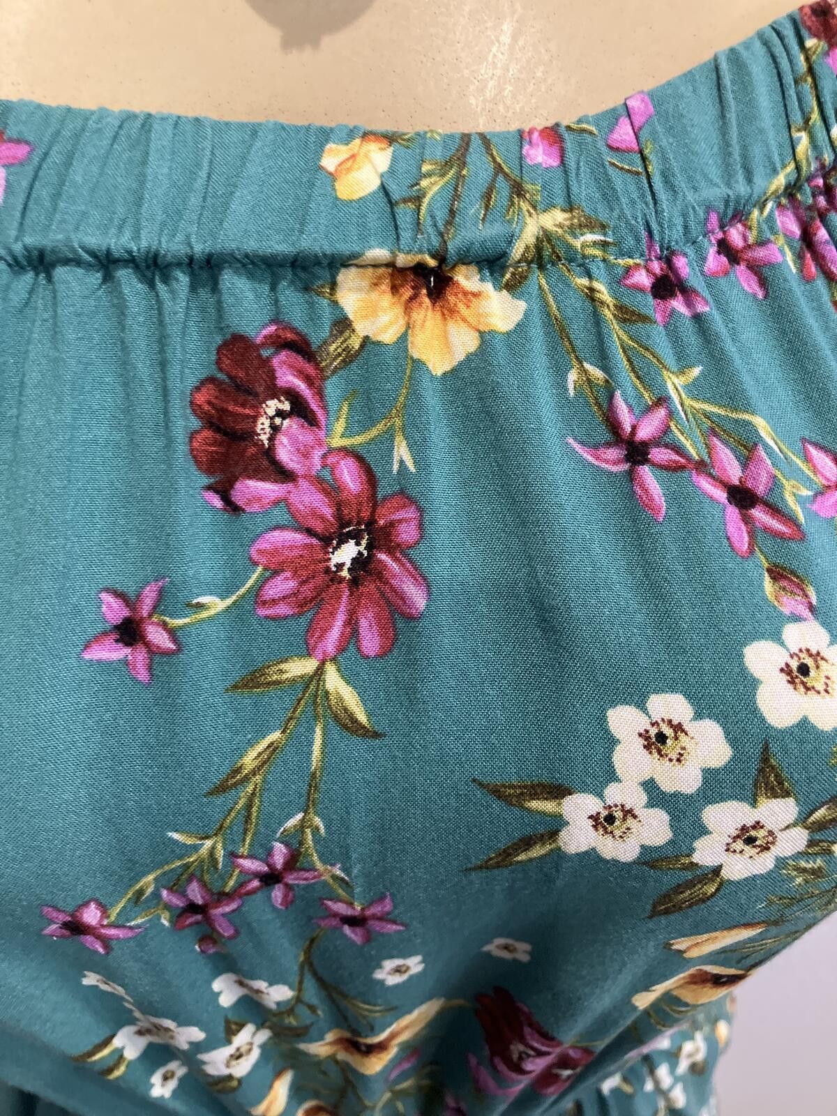 Other Pre Loved Women's Off-Shoulder Floral Jumpsuit Size 26" / US 2 / IT 38 - 7 Thumbnail
