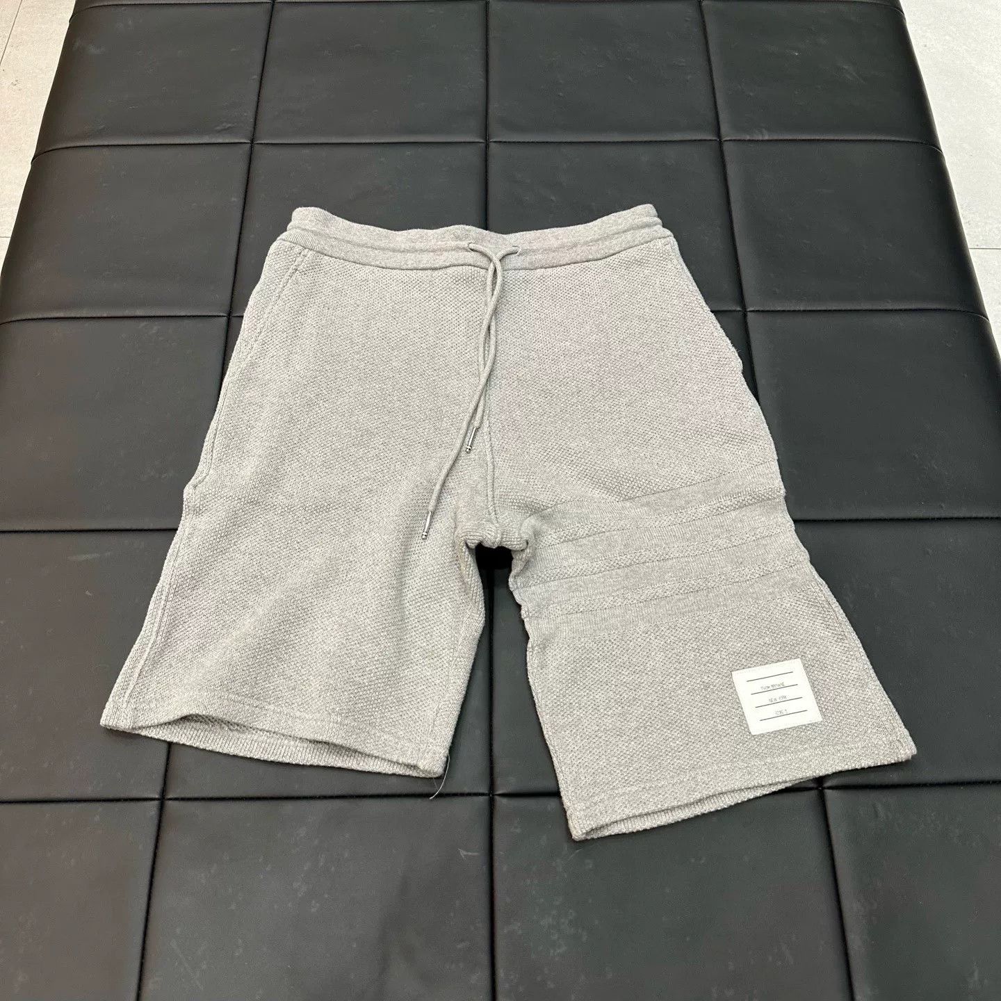 Thom Browne Thom Browne Striped Brown Shorts 40 Men Size US 40 / EU 56 - 1 Thumbnail