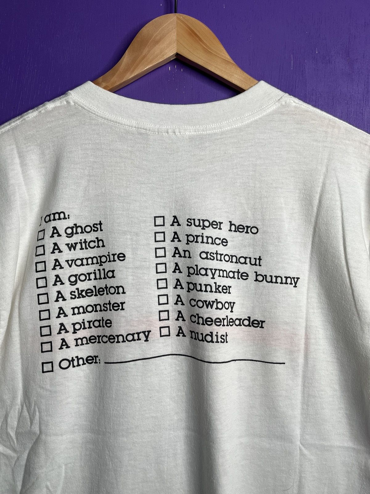 Vintage Vintage 80s This is my Halloween costume t-shirt Size US L / EU 52-54 / 3 - 3 Thumbnail