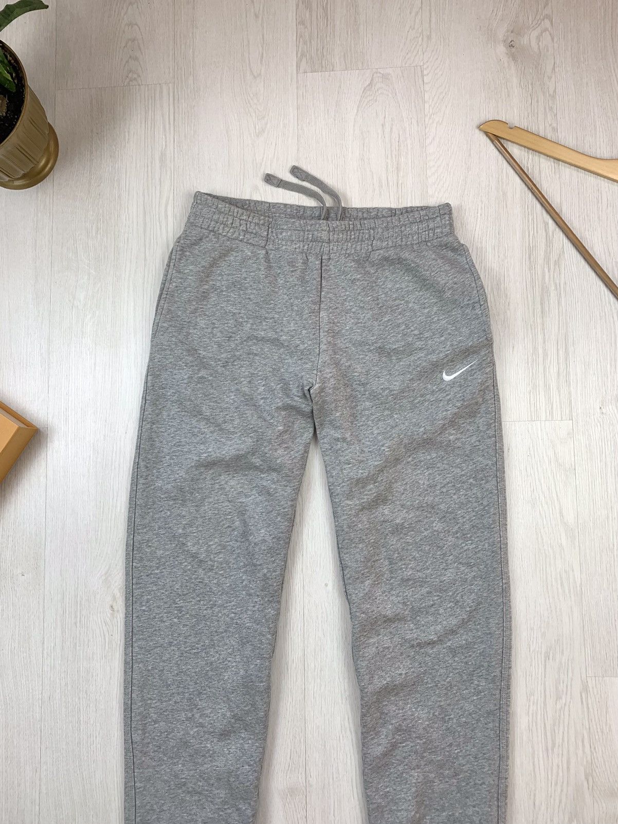 Vintage Nike Vintage Y2K Embroidered Swoosh Pants Mens Grey Size S-M Size US 31 - 2 Thumbnail