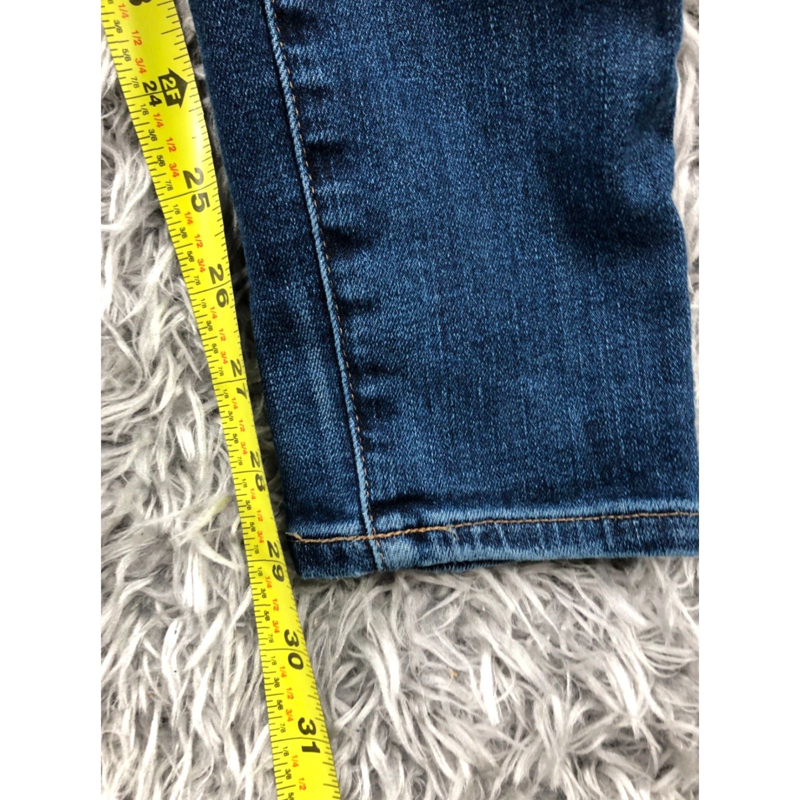 Farah AG Adriano Goldschmied The Everett AG Farrah Skinny Jeans 28 Womens Medium Wash Blue Fashion Denim Jeans Women Medium 28 Mens Girls Boys Size 28" / US 6 / IT 42 - 3 Thumbnail