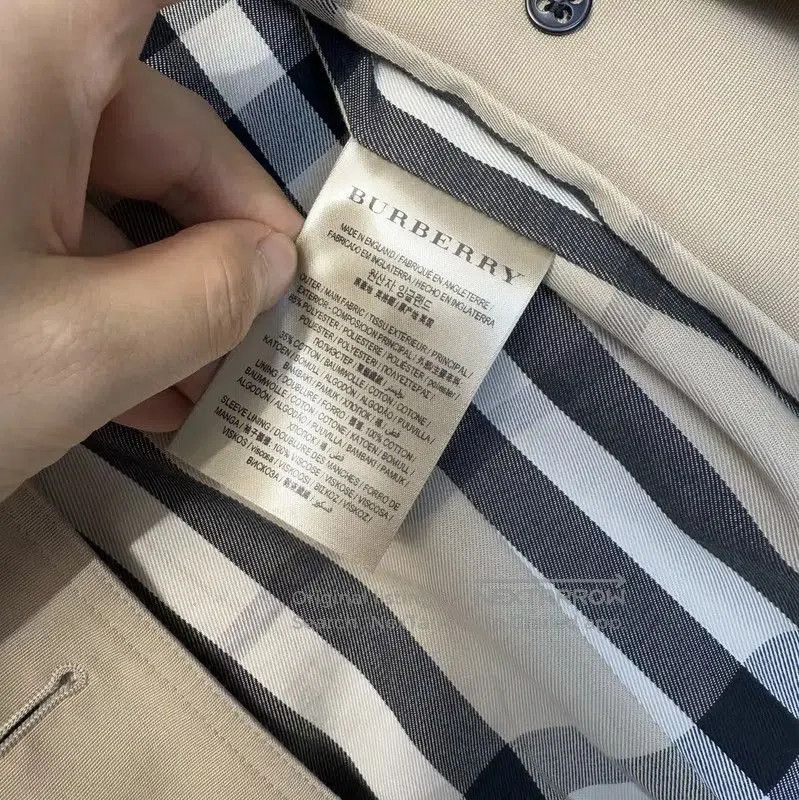 Burberry Burberry Khaki Cotton Trench Coat for Women. Size S / US 4 / IT 40 - 4 Thumbnail