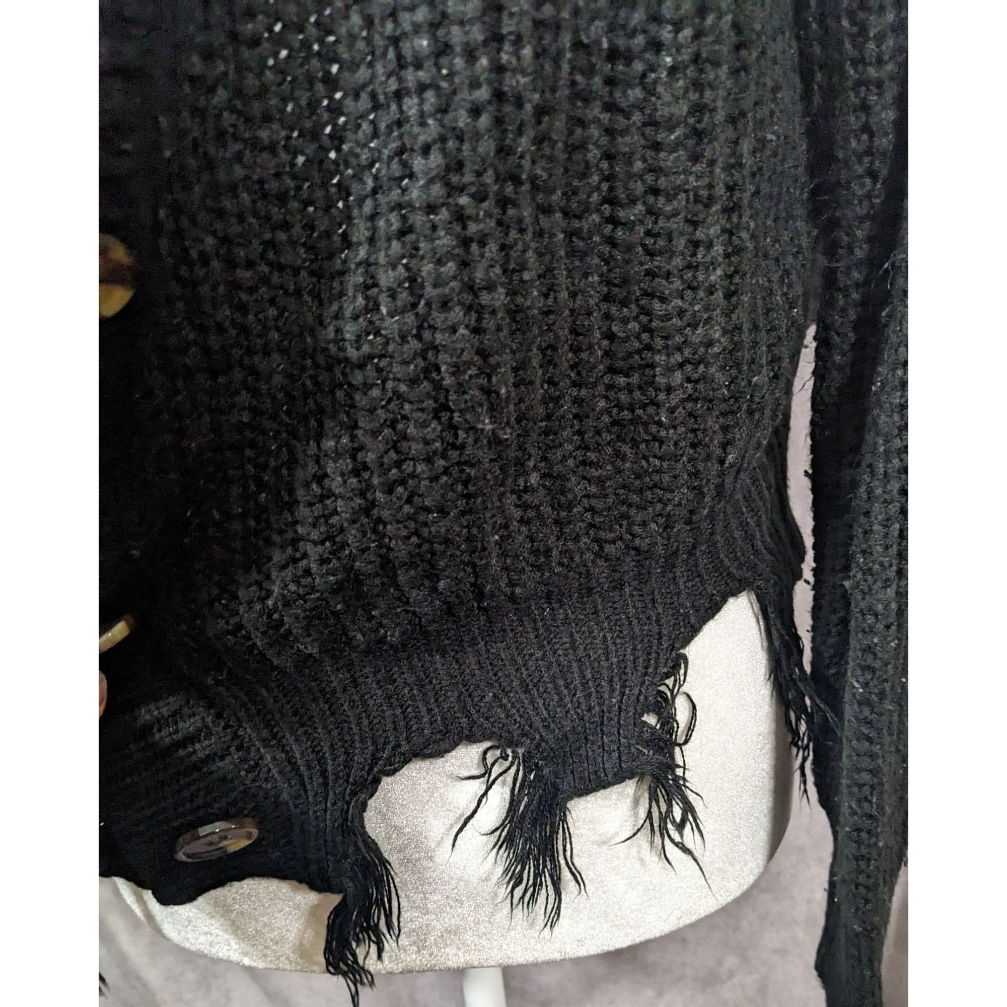Other Polly & Esther Gothic Distressed Fringe Sweater Size S / US 4 / IT 40 - 6 Thumbnail