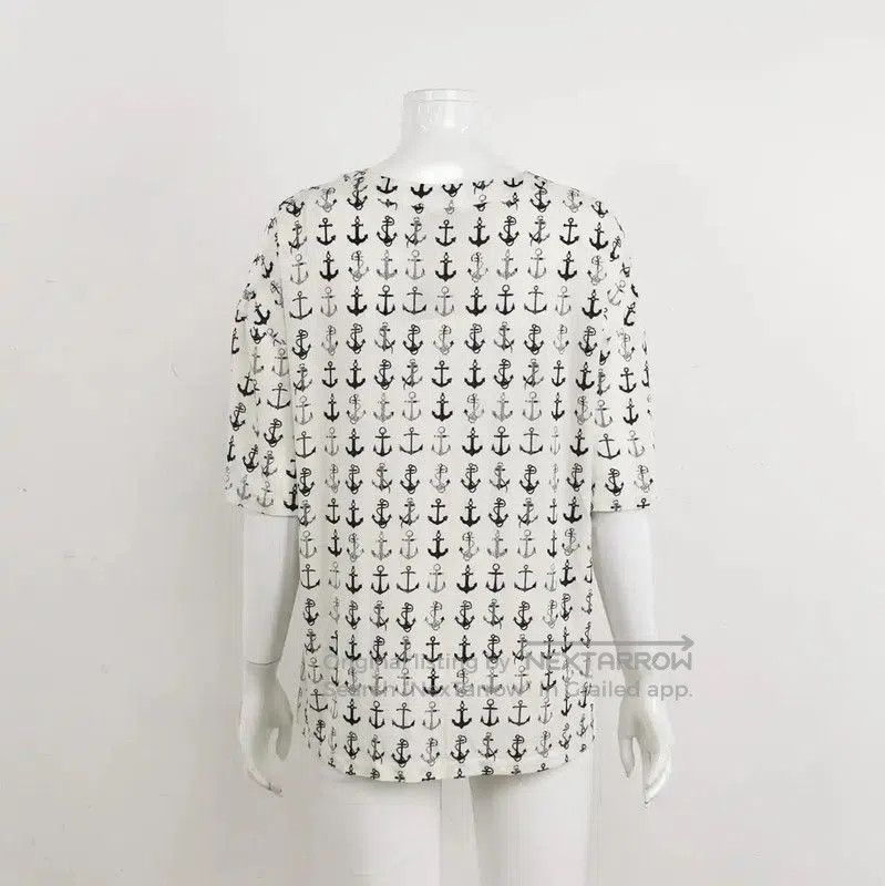 Max Mara MaxMara White Silk Printed Blouse . Size XS / US 0-2 / IT 36-38 - 1 Thumbnail