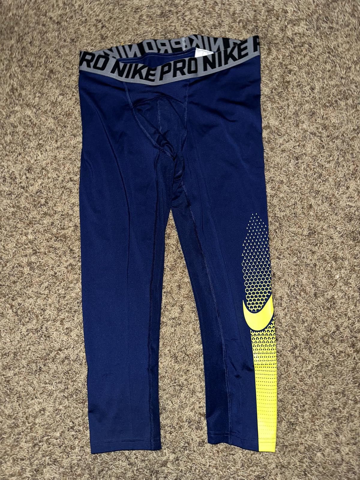 Nike Nike Men Pro Hyperstrong FB 3/4 Padded Cmprssn Bl Pnt Sample Size US 36 / EU 52 - 1 Thumbnail