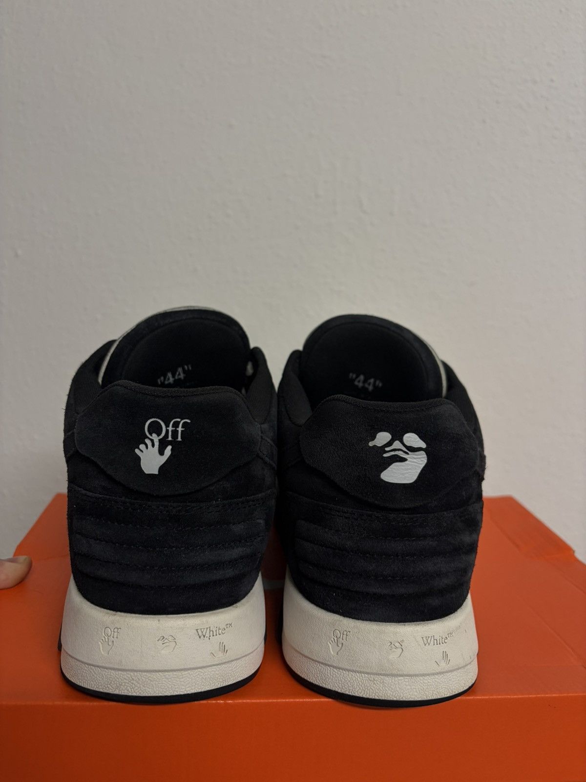 Off-White Off-White Out of Office 'Black White Suede' Size US 11 / EU 44 - 4 Thumbnail