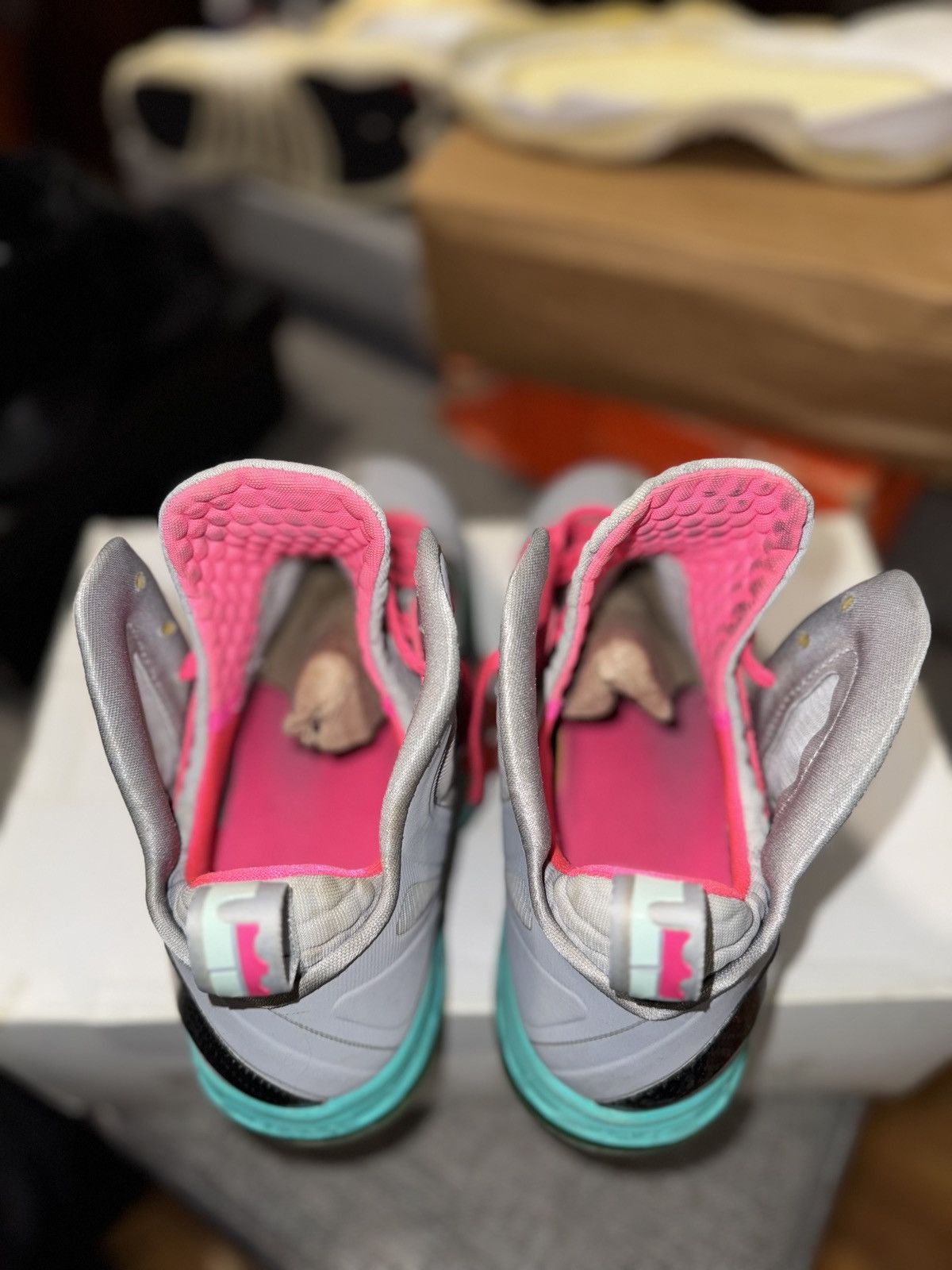 Nike LeBron 9 South Beach P.S. Elite Size US 11 / EU 44 - 4 Thumbnail