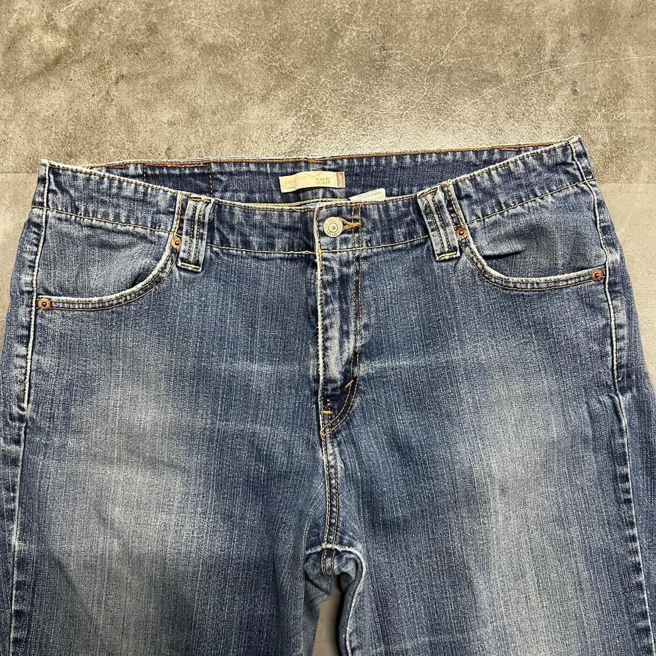 Levi's Crazy Vintage Y2K/2000s Baggy Levis Bootcut Medium Wash Skater Denim jeans! Size US 36 / EU 52 - 4 Thumbnail