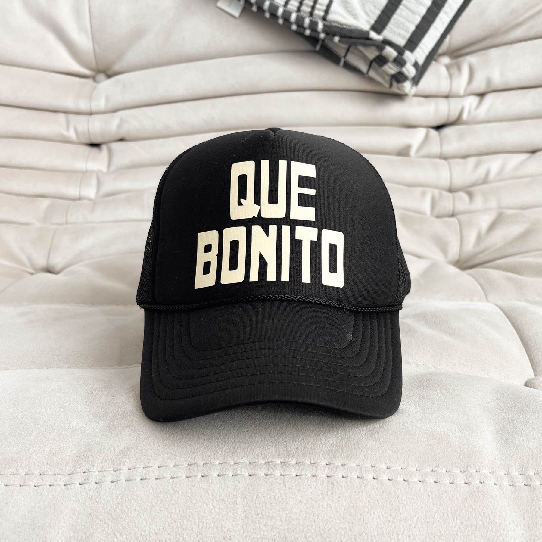 Vintage Awesome Que Bonito Logo Mesh Trucker Hat Size ONE SIZE - 1 Thumbnail