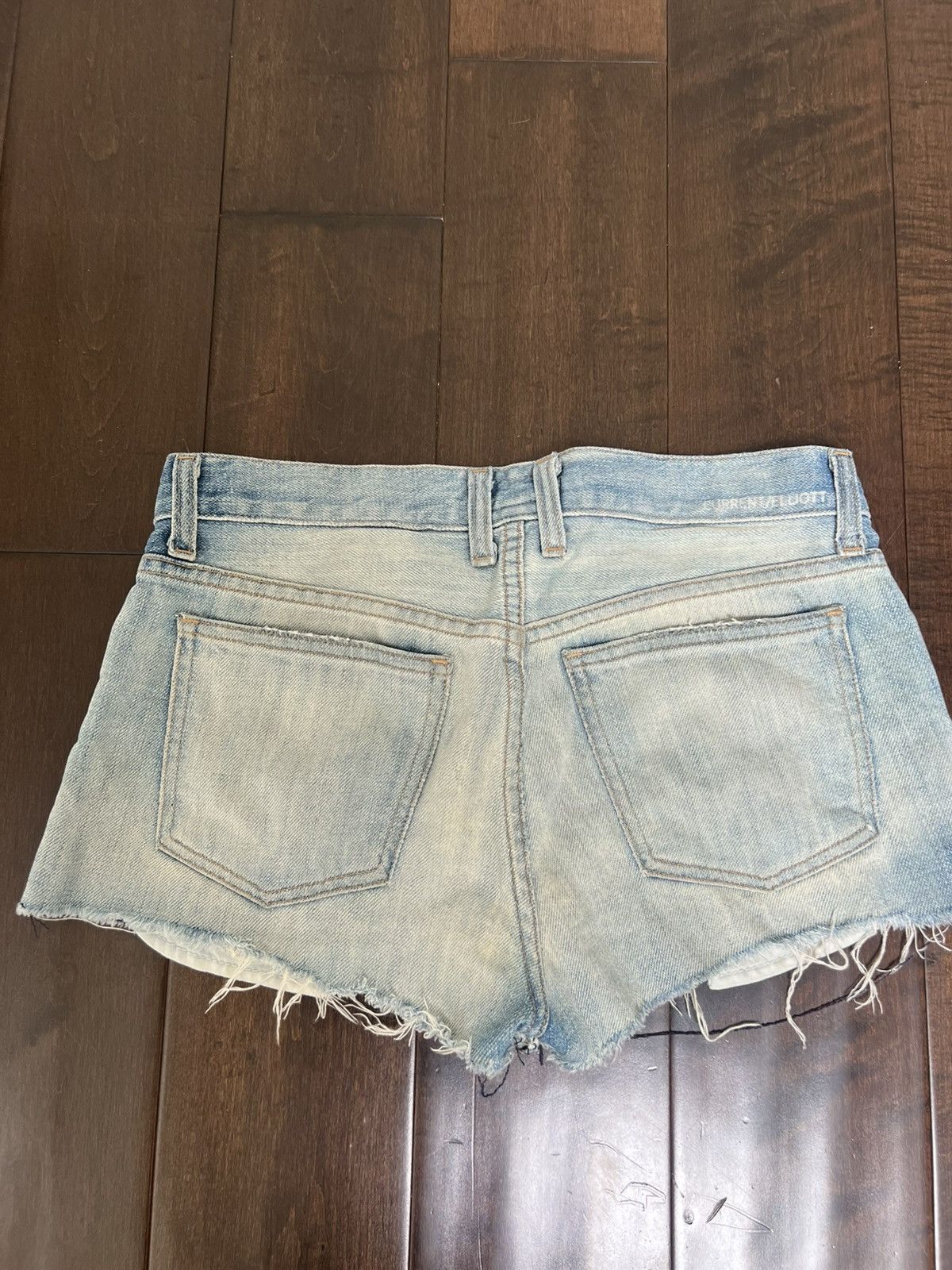 Current/Elliot Vintage denim shorts with studs Current Elliot Size 23" - 5 Thumbnail