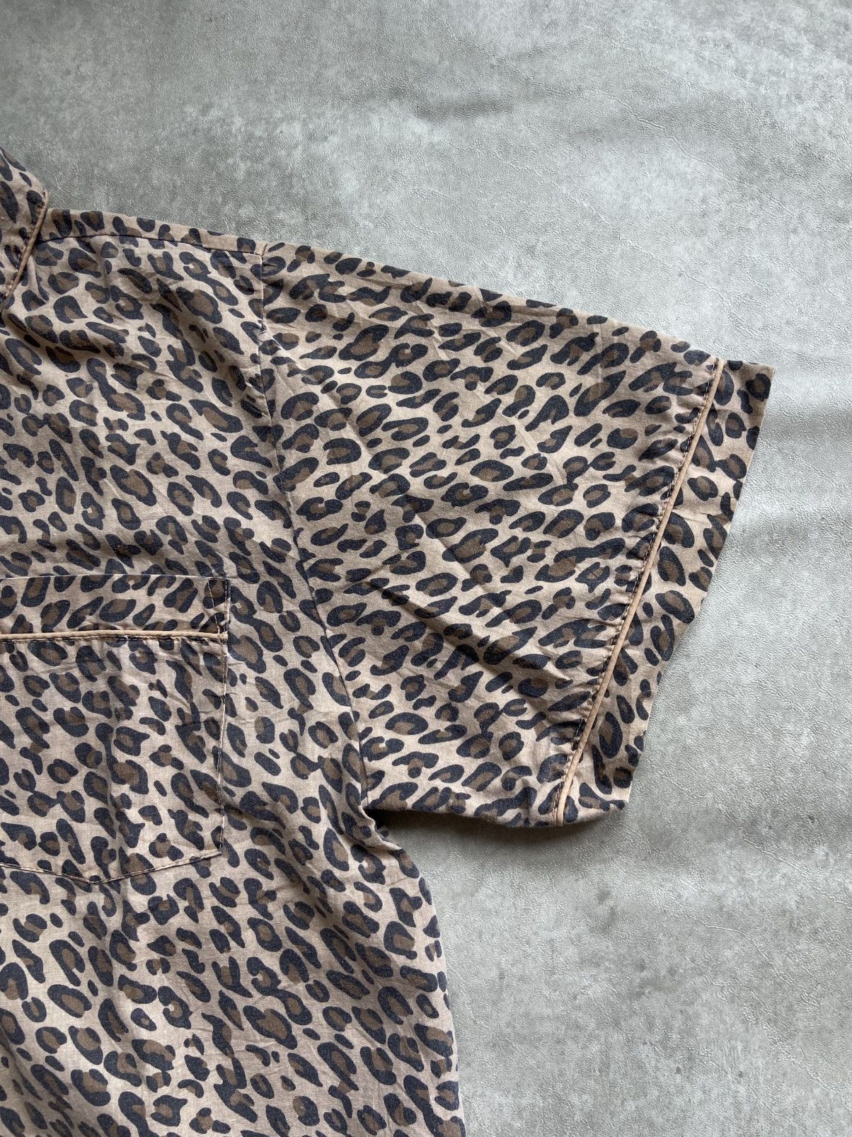 If Six Was Nine × Japanese Brand × Le Grande Bleu (L.G.B.) Anthony Richards Leopard Shirt Size US L / EU 52-54 / 3 - 4 Thumbnail
