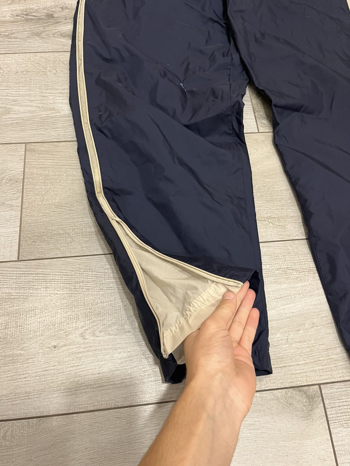 Nike Vintage Nike Track Pants Nylon Y2K 00s Swoosh Striped Size US 40 / EU 56 - 4 Thumbnail