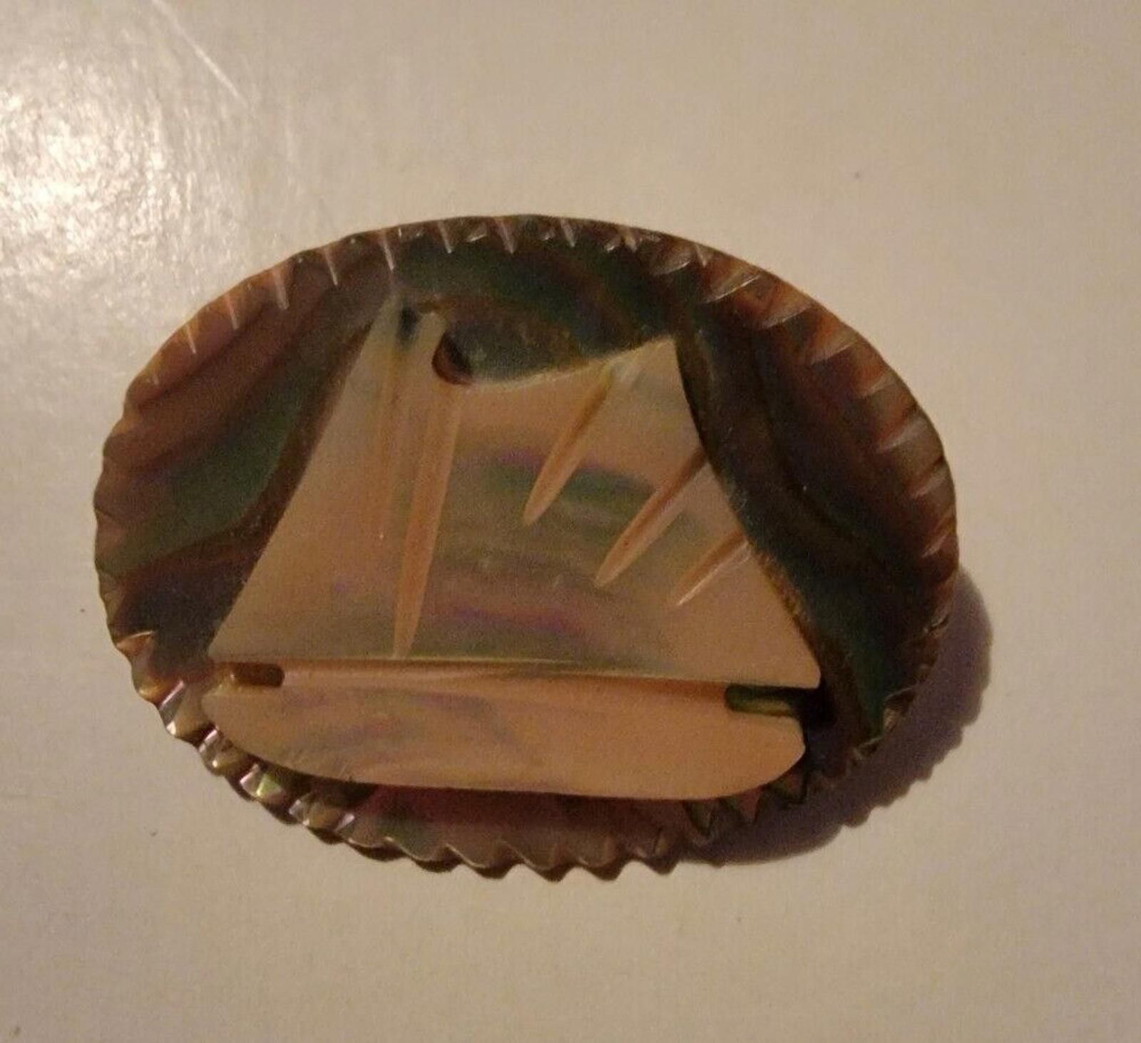 The Unbranded Brand Vintage Brooch Abalone Ship Boat Design Pinback Pin Jewelry Size ONE SIZE - 1 Thumbnail