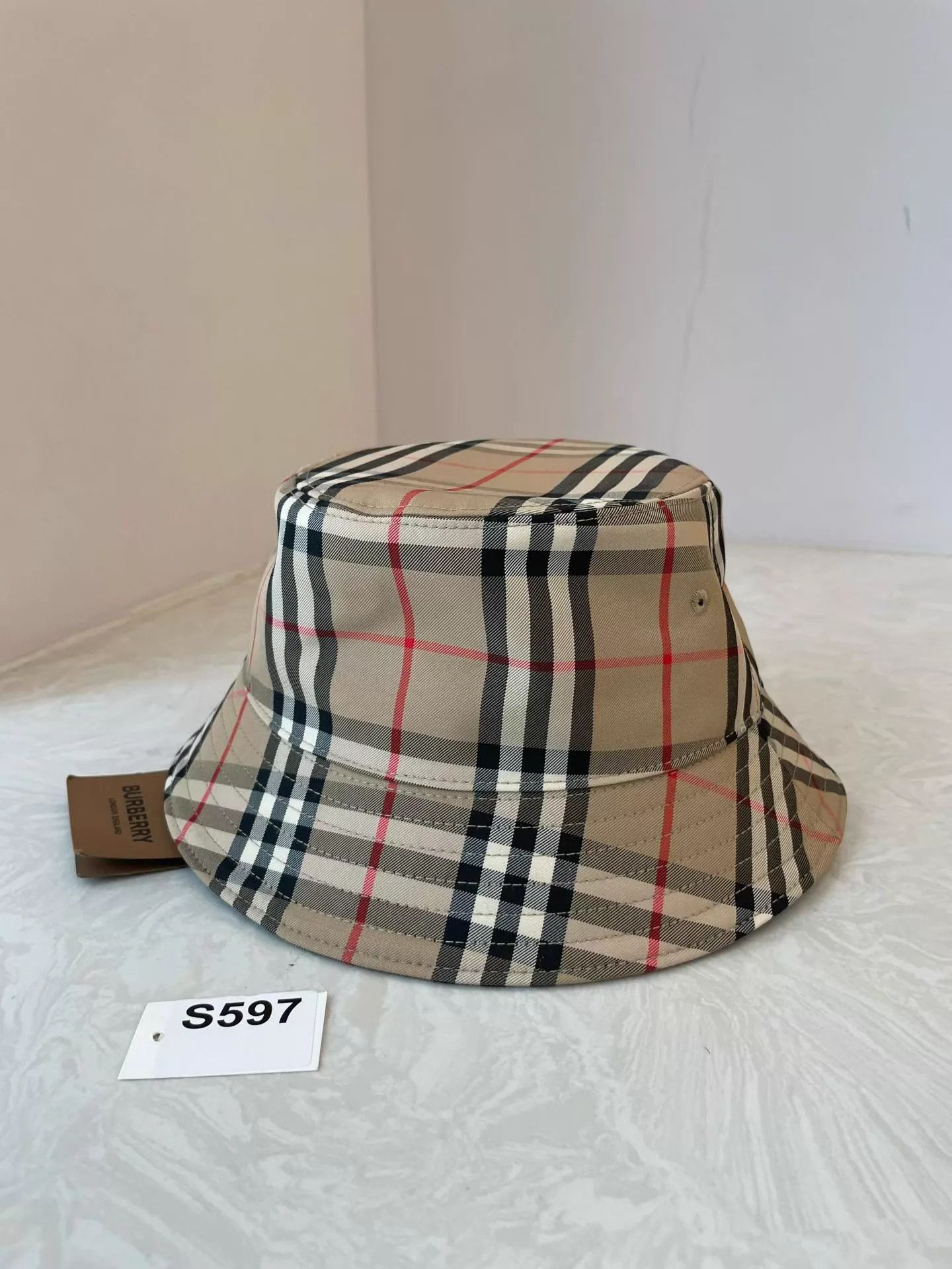 Burberry Burberry Fisherman Hat New with Tags M Size ONE SIZE - 1 Thumbnail