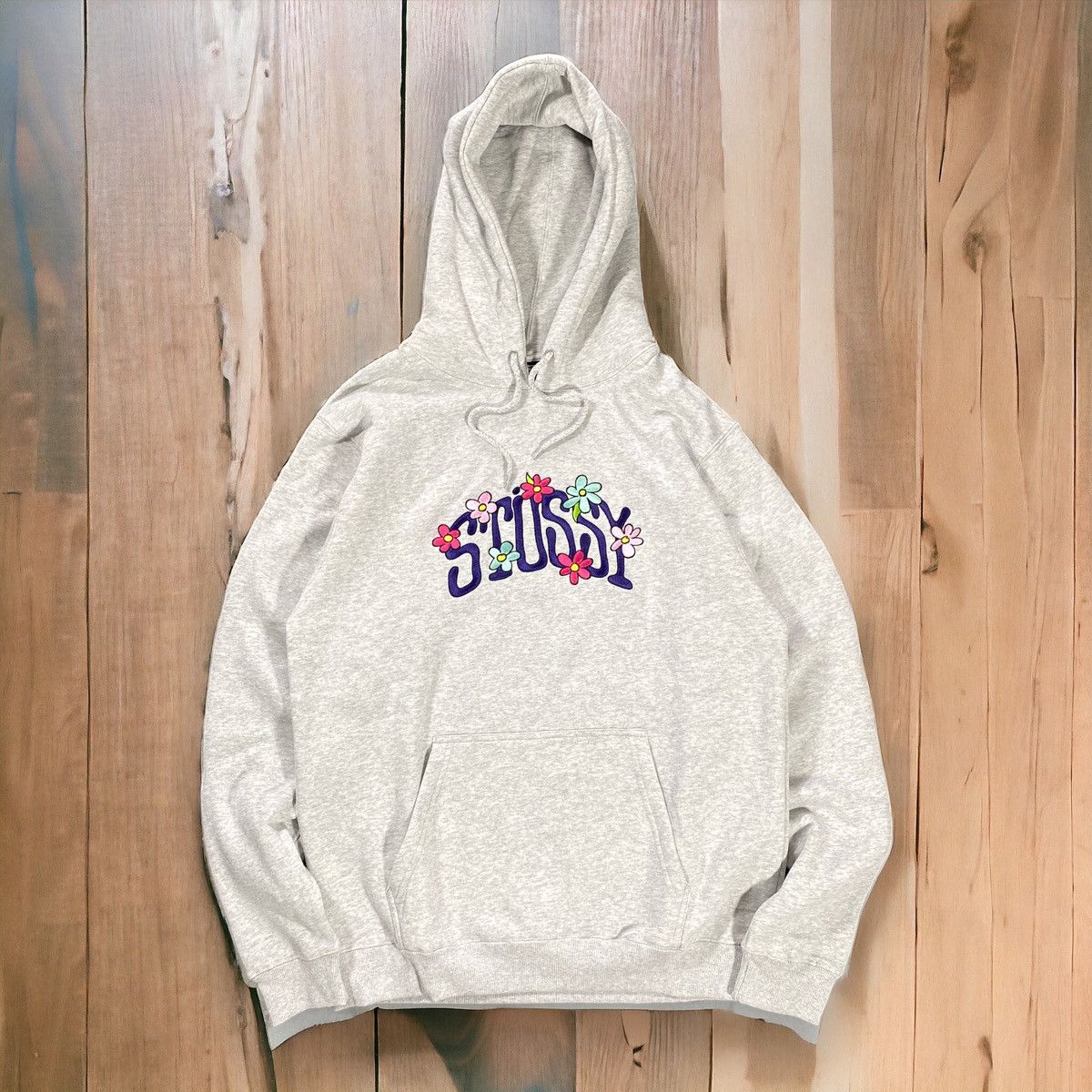image of Stussy Colleguate Floral Hoodie Medium in Ash Heather, Men's