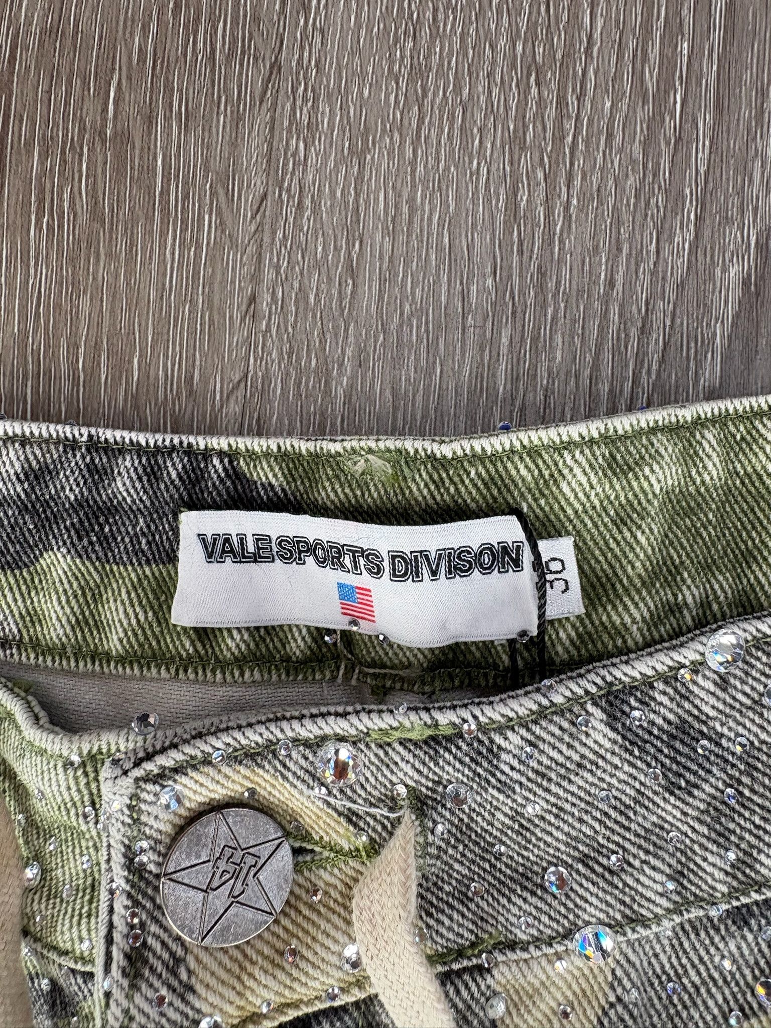 Vale Vale Forever "Soulja Camo" Jorts (Green/Camo) Size US 36 / EU 52 - 3 Thumbnail