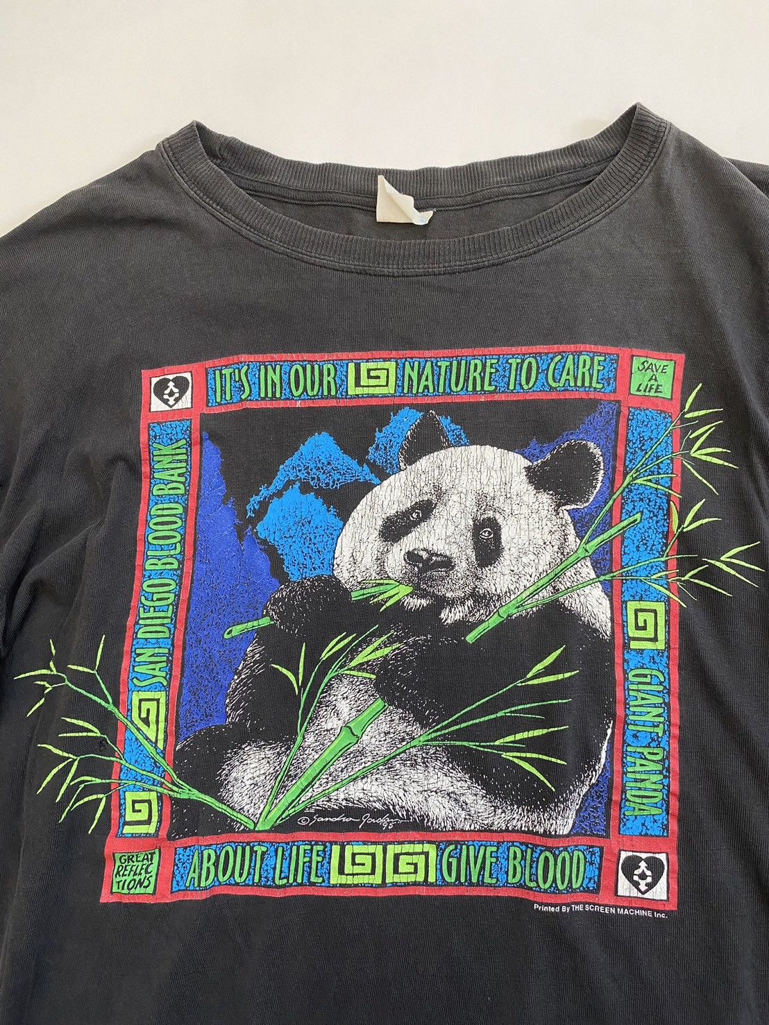Vintage Vintage Panda Bear Graphic Tee Size US XL / EU 56 / 4 - 2 Thumbnail