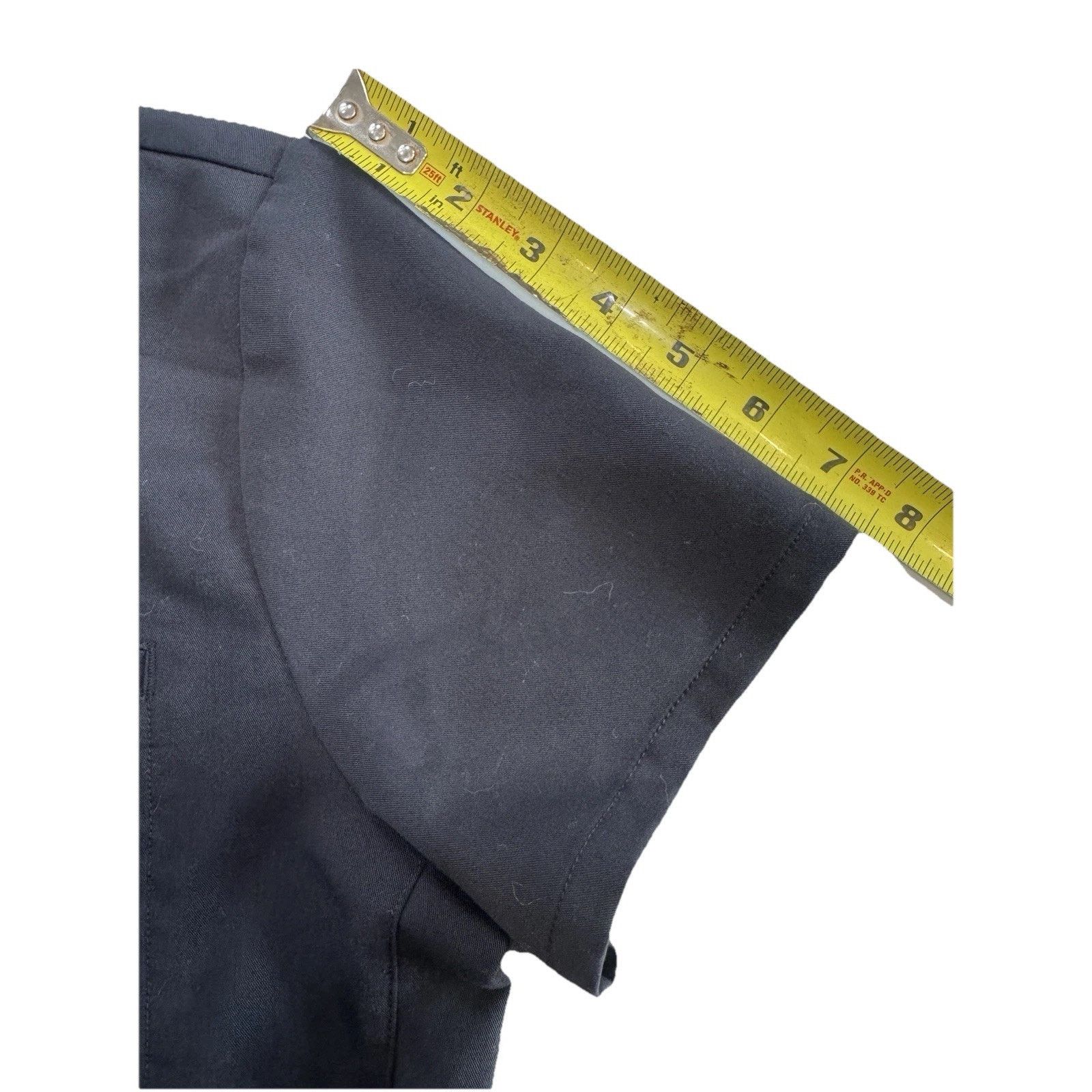 Fabletics Fabletics Scrub Top Womens M Black V-Neck Stretch pocket Size US M / EU 48-50 / 2 - 6 Thumbnail