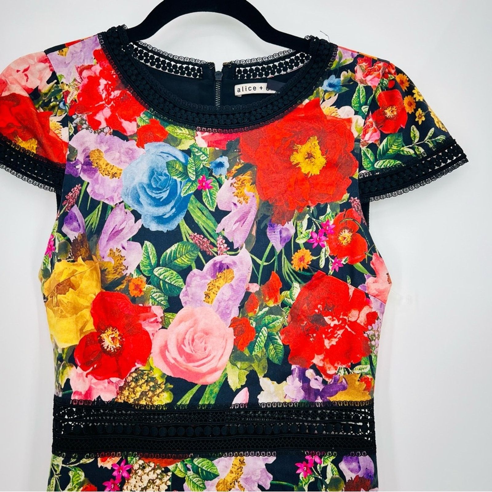 Alice + Olivia Alice + Olivia Rapunzel Flare Dress Blooming Garden Floral Size XS / US 0-2 / IT 36-38 - 5 Thumbnail
