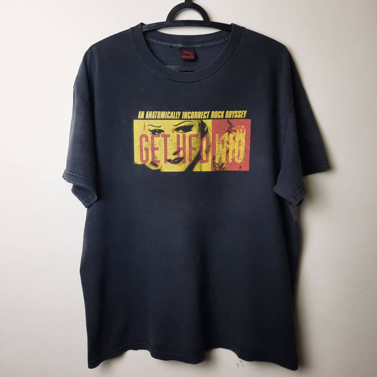 image of Movie x Vintage 2001 Hedwig And The Angry Inch T-Shirt in Black, Men's (Size Large)