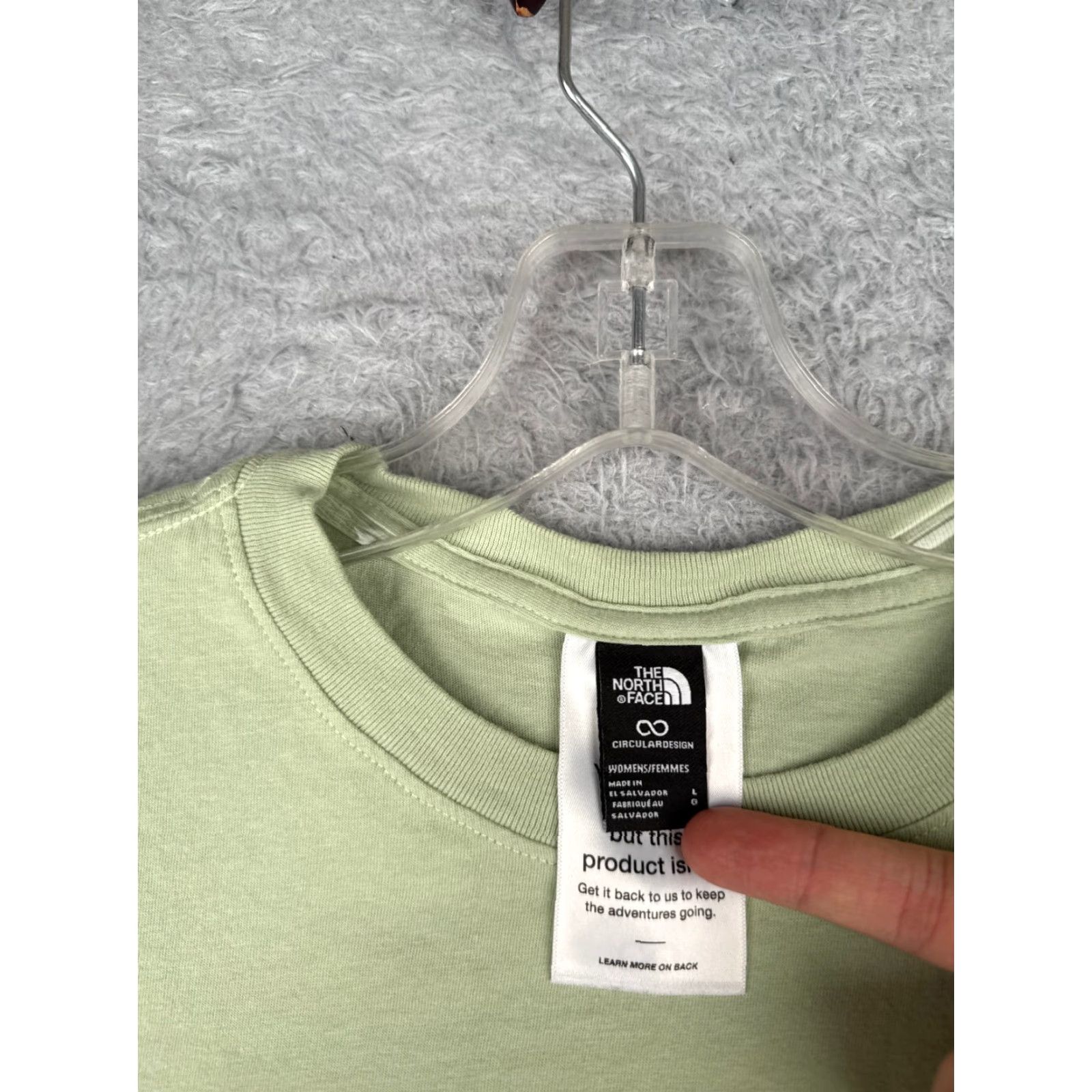 The North Face The North Face Shirt Women Large Green Short Sleeve Crew Neck 100% Cotton T-Shirt Casual Outdoor Womens Size L / US 10 / IT 46 - 7 Thumbnail