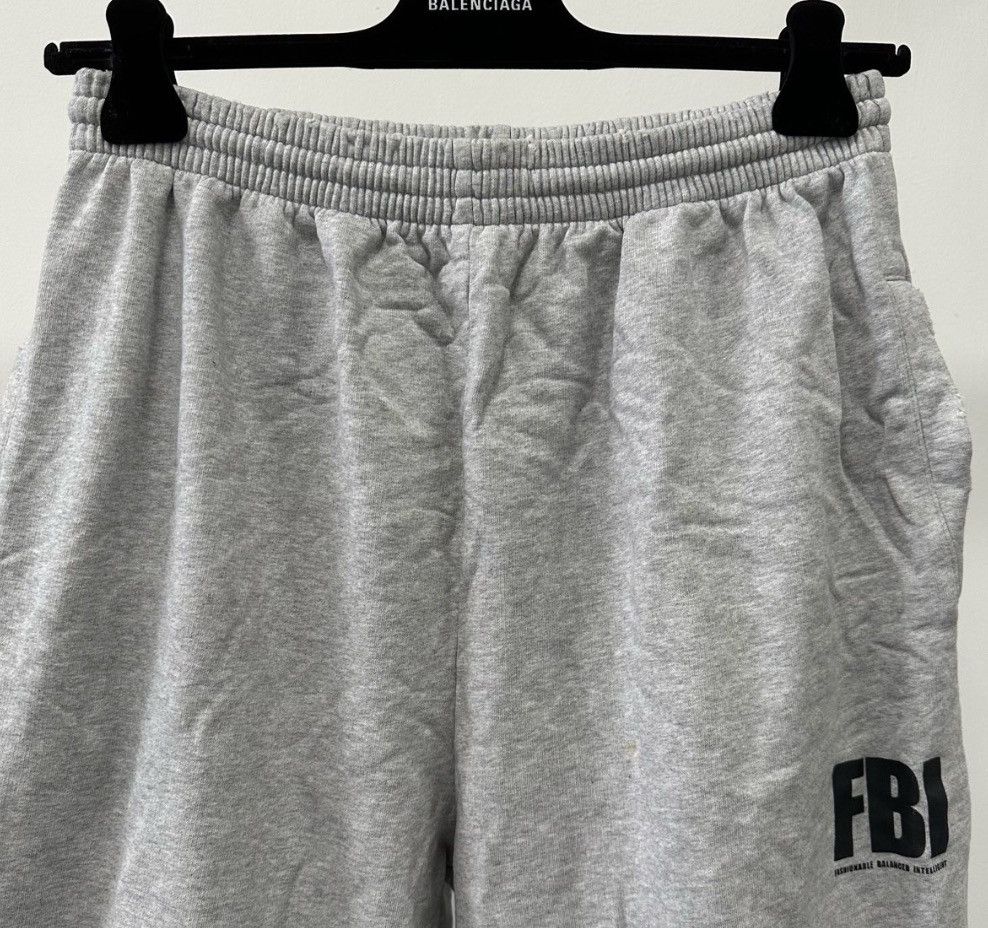 Balenciaga BALENCIAGA SS22 FBI printed logo gray distres 2412-Nextarrow Size US 28 / EU 44 - 3 Thumbnail