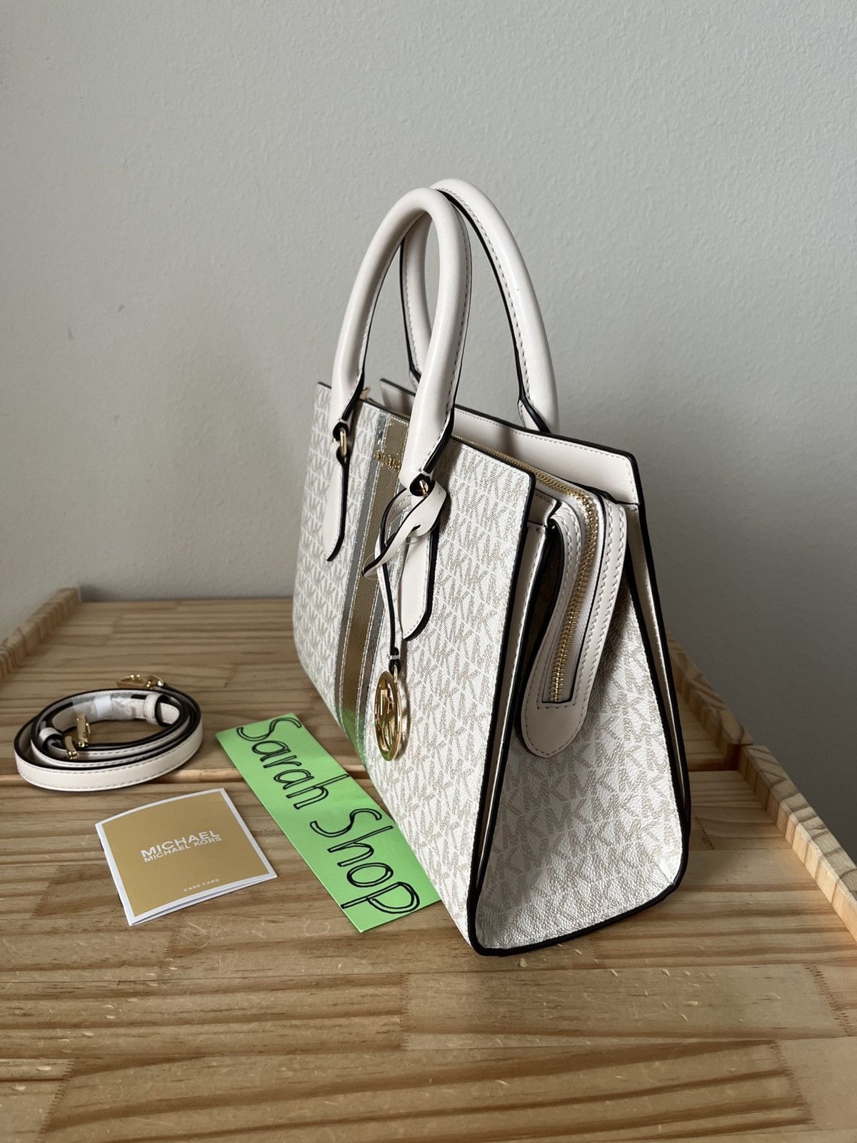 Michael Kors Michael Kors Purse Size ONE SIZE - 4 Thumbnail