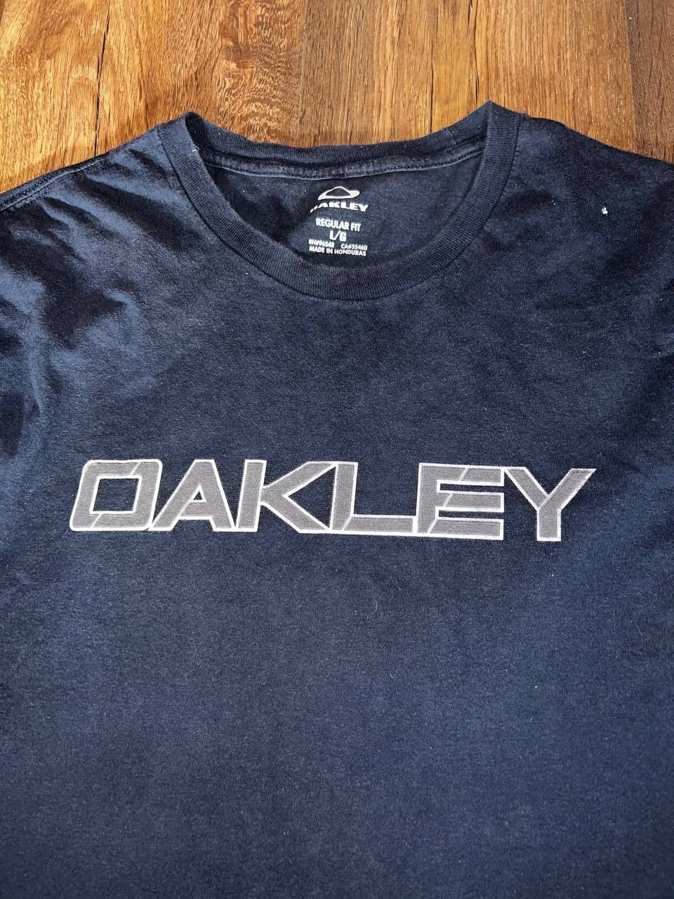 Oakley × Vintage Vintage Y2k Oakley Shirt Tee Box Logo Size US L / EU 52-54 / 3 - 9 Thumbnail