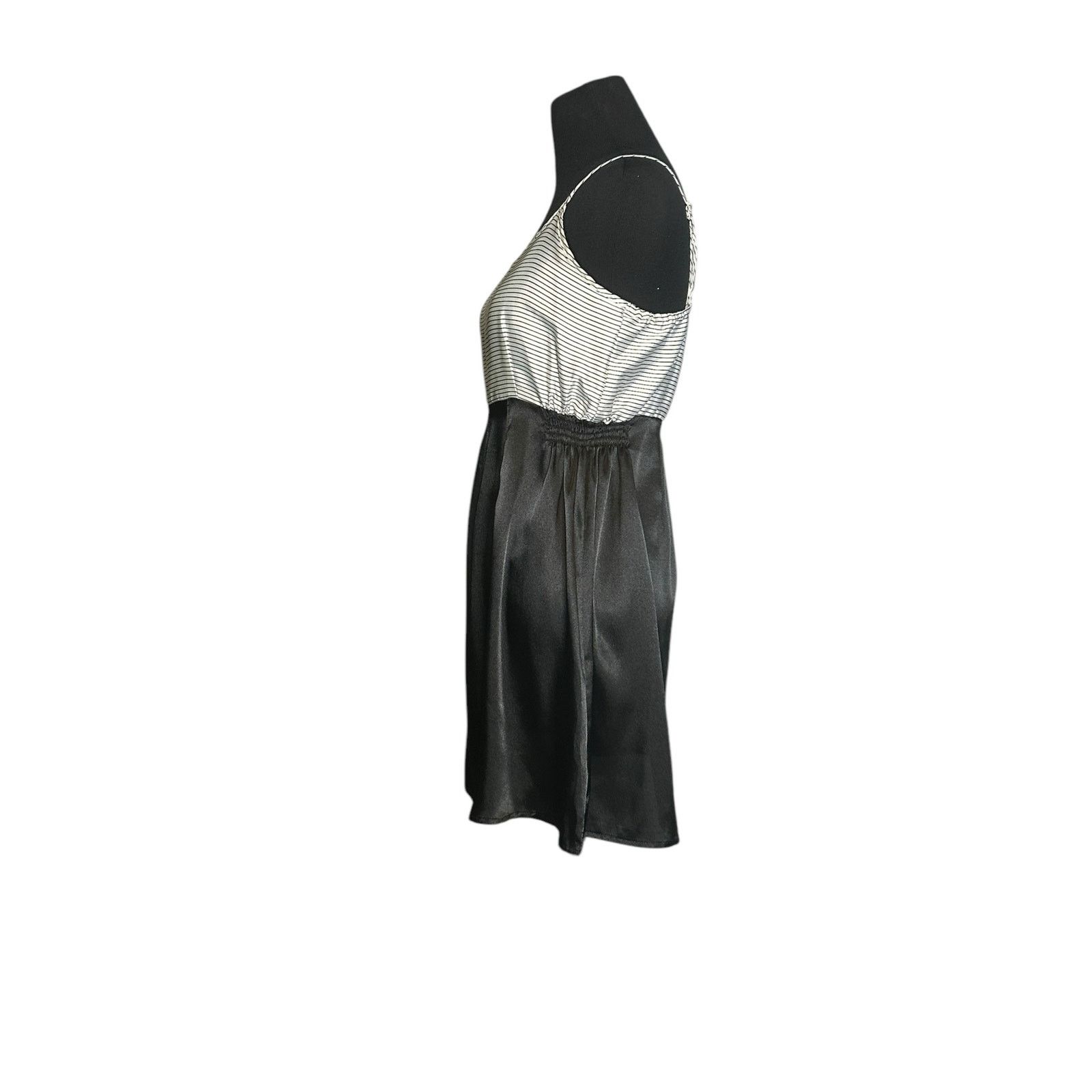 MINKPINK Minkpink black white satin summer mini dress size 12 Size XL / US 12-14 / IT 48-50 - 14 Thumbnail