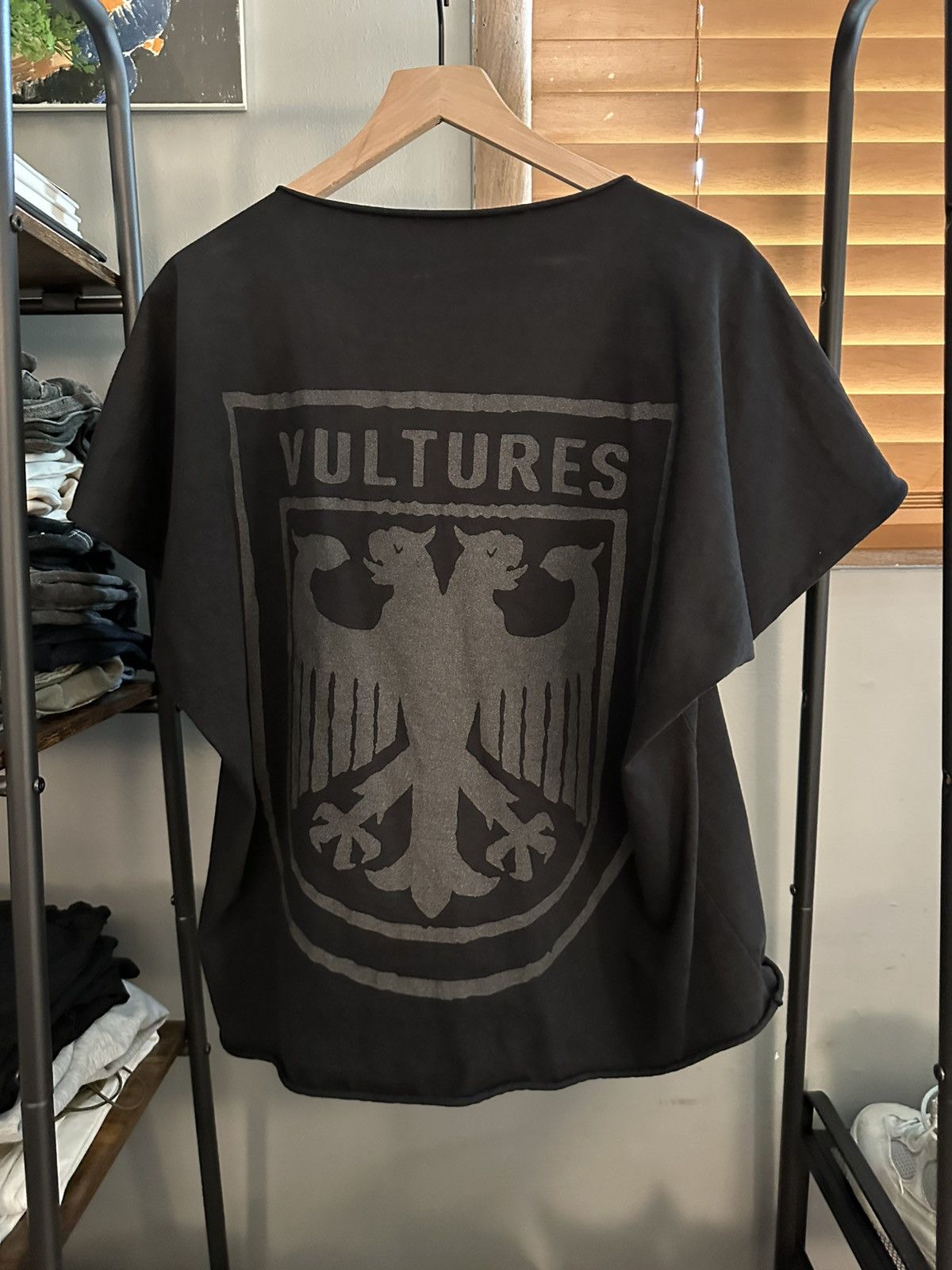 Yeezy Vultures Tee Size US S / EU 44-46 / 1 - 2 Thumbnail