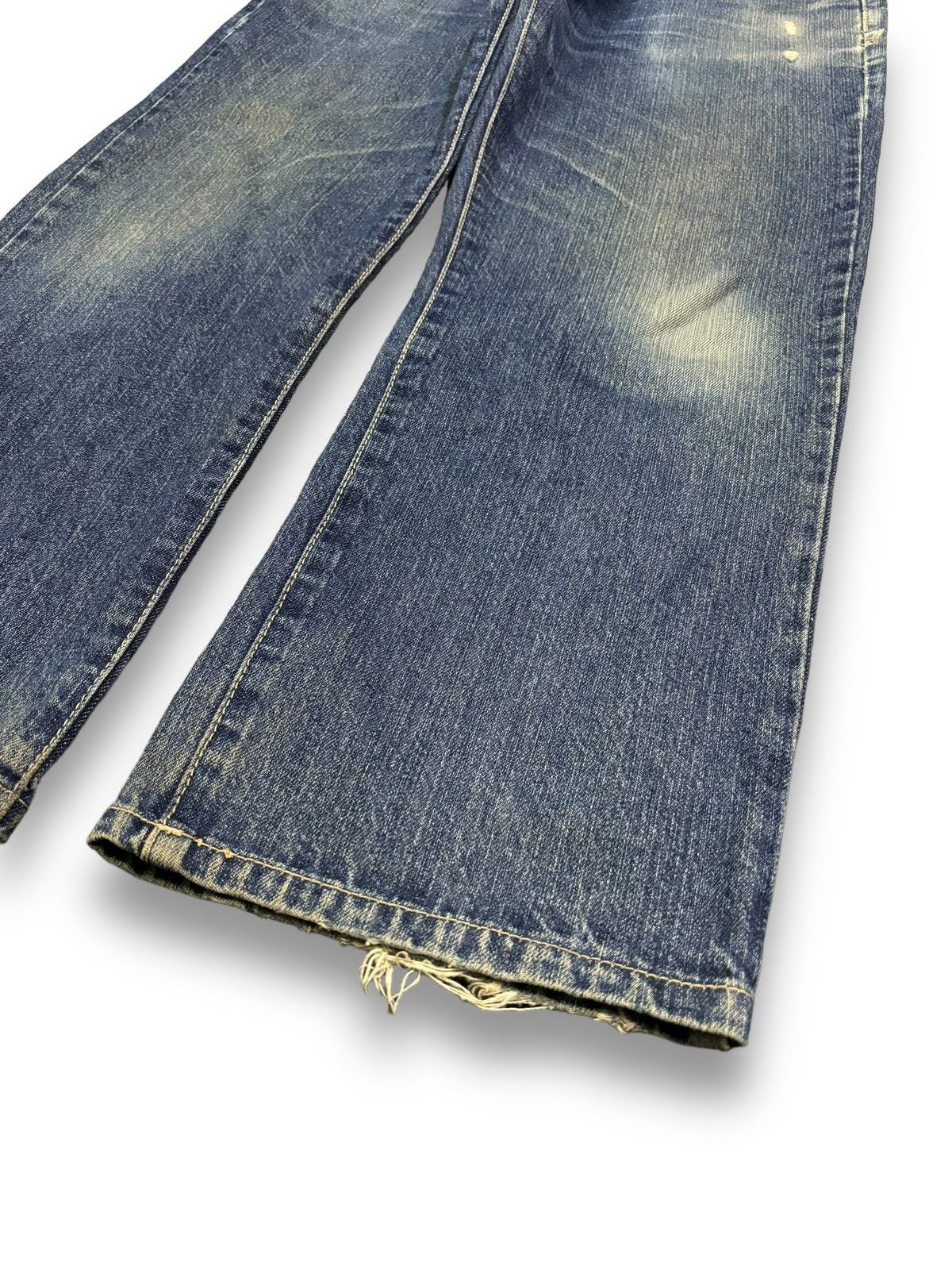 Japanese Brand Vintage Japanese Brand Blue Washed Loose Fit Ripped Jeans Size US 34 / EU 50 - 11 Thumbnail