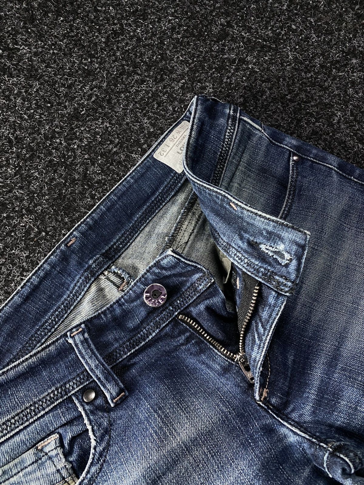 Diesel × If Six Was Nine × Vintage Vintage Y2K Diesel Industry Jeans baggy denim pants Size 26" / US 2 / IT 38 - 8 Thumbnail