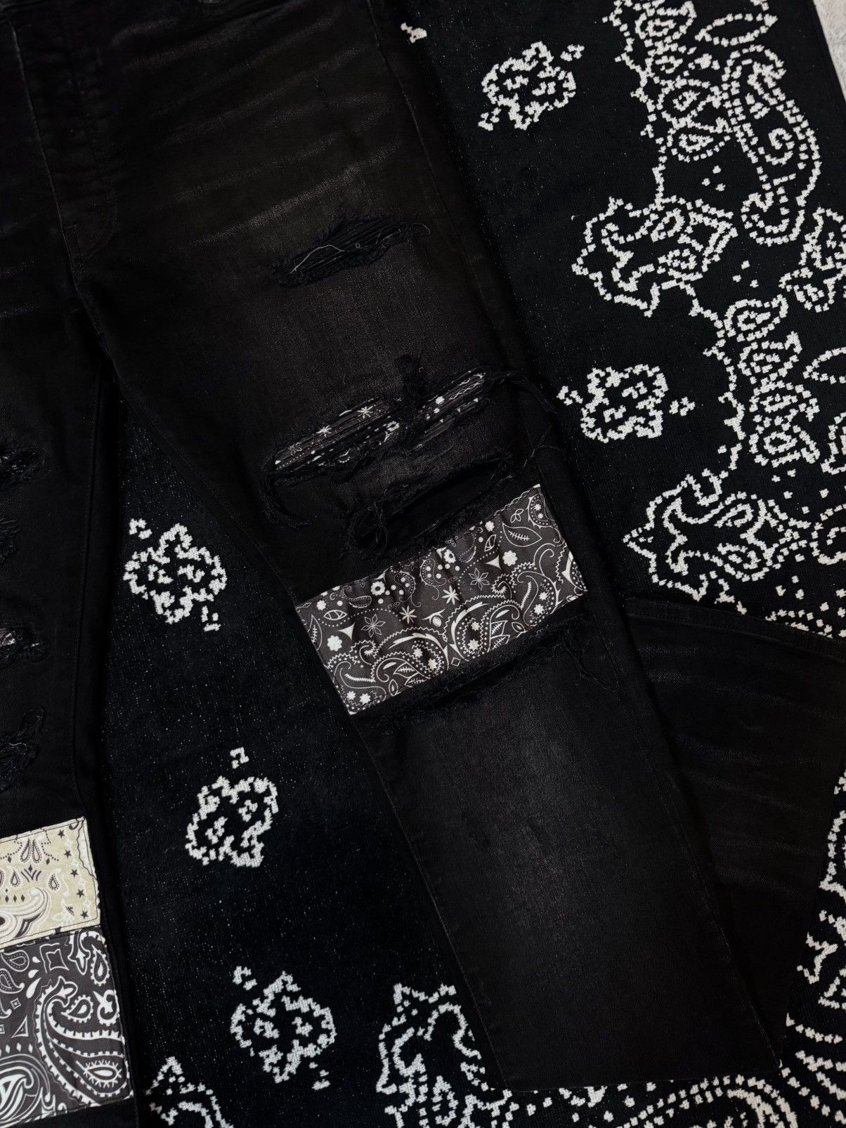 Amiri AMIRI BANDANA PATCH FADED JEANS Size US 34 / EU 50 - 4 Thumbnail