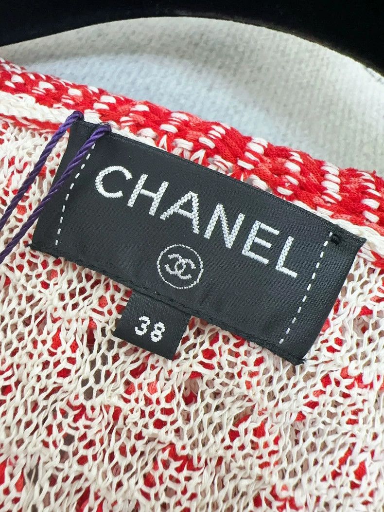 Chanel Chanel 17p red cloak knitted short-sleeved V-neck Size XS / US 0-2 / IT 36-38 - 5 Thumbnail
