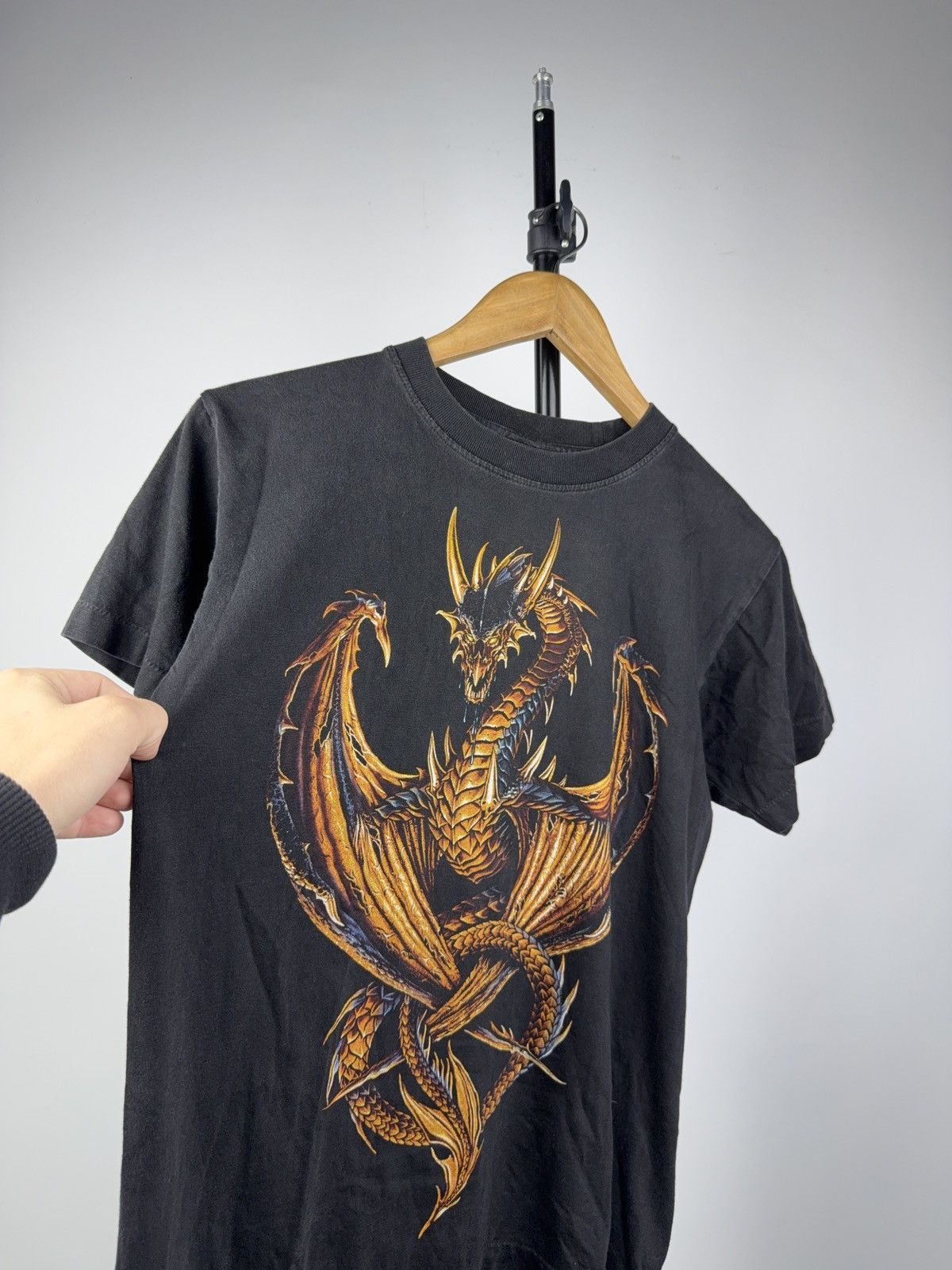 Japanese Brand Vintage 90s Dragon Graphic Fantasy Gothic Style Tee Shirt Size US S / EU 44-46 / 1 - 3 Thumbnail